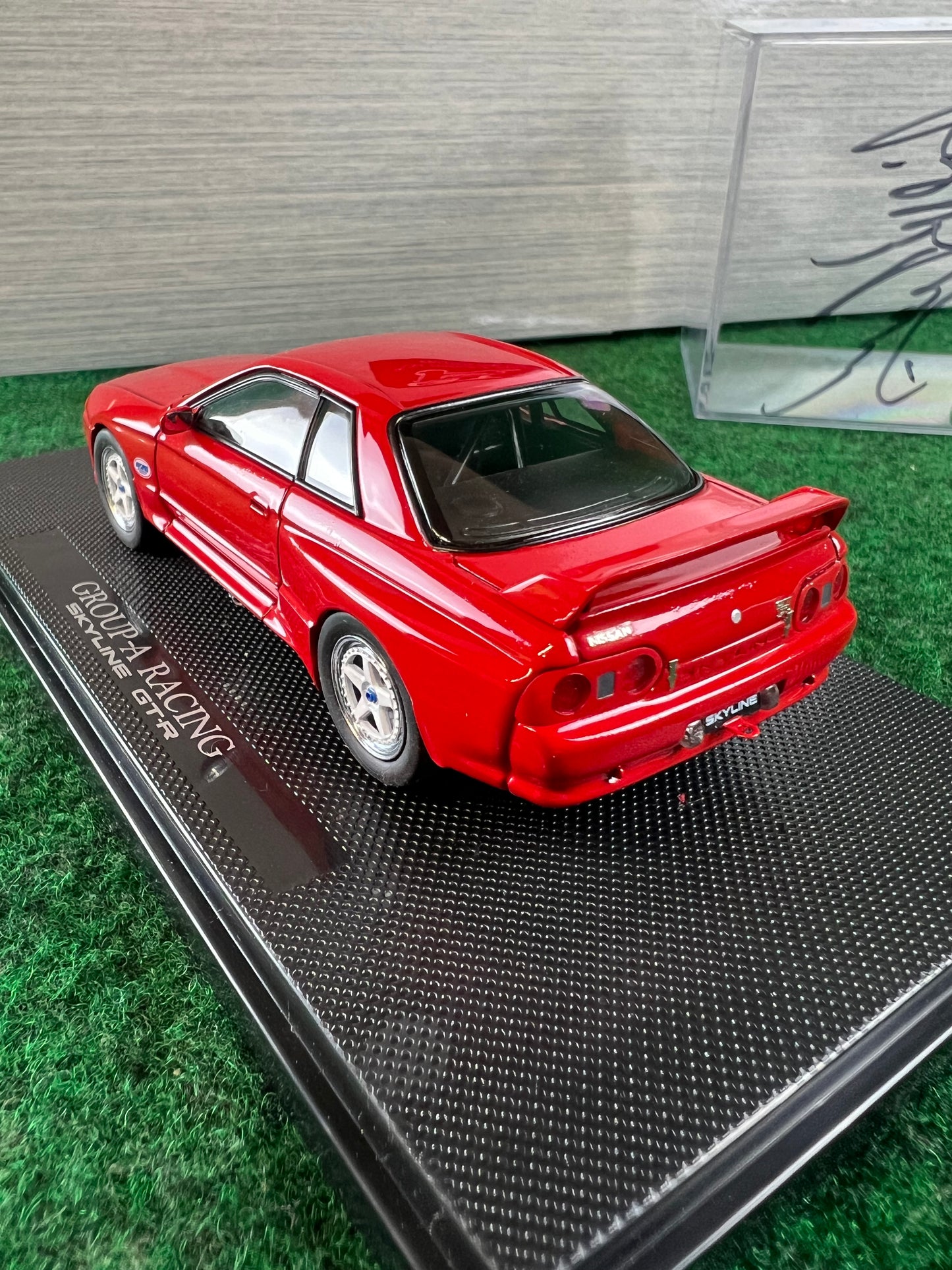 EBBRO - Nissan Skyline R32 GT-R Group A Prototype Limited Edition & Autographed 1/43 Scale Diecast Car