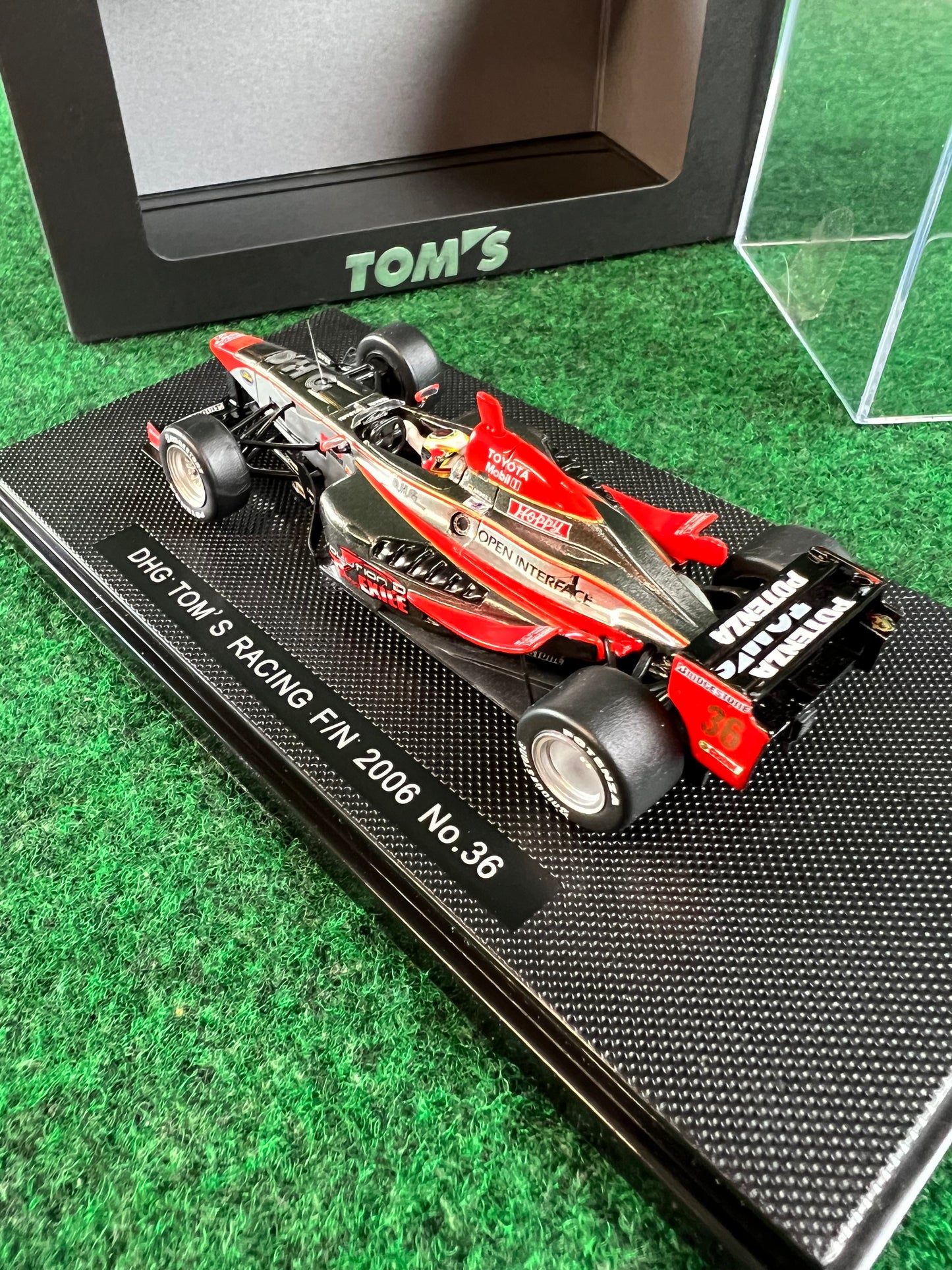 EBBRO - TOM'S Toyota Racing Formula Nippon 2006 Round 6 Suzuka DHG No. 36 1/43 Scale Diecast