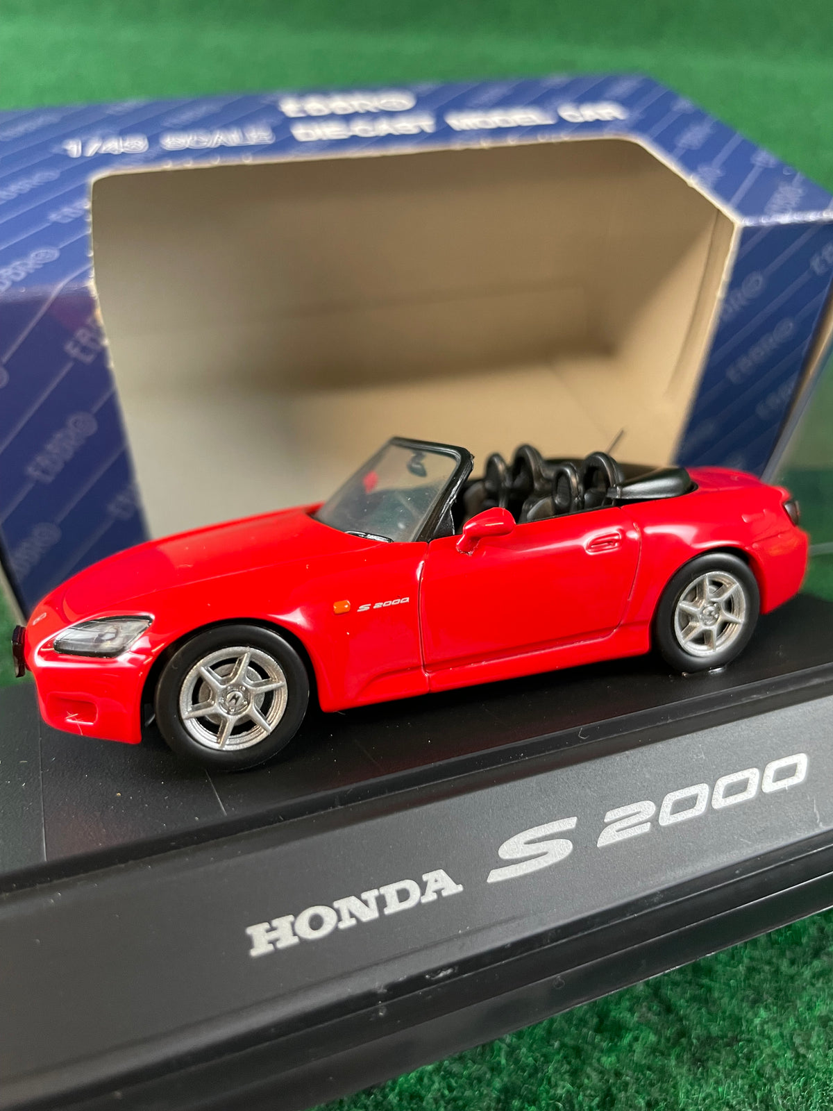 EBBRO 1999 Honda S2000 (New Formula Red) 1/43 Scale Diecast