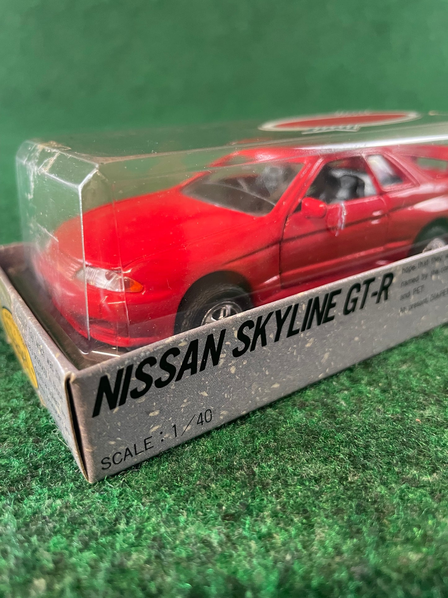 Diapet - Red Nissan Skyline R32 GT-R 1/40 Scale Diecast