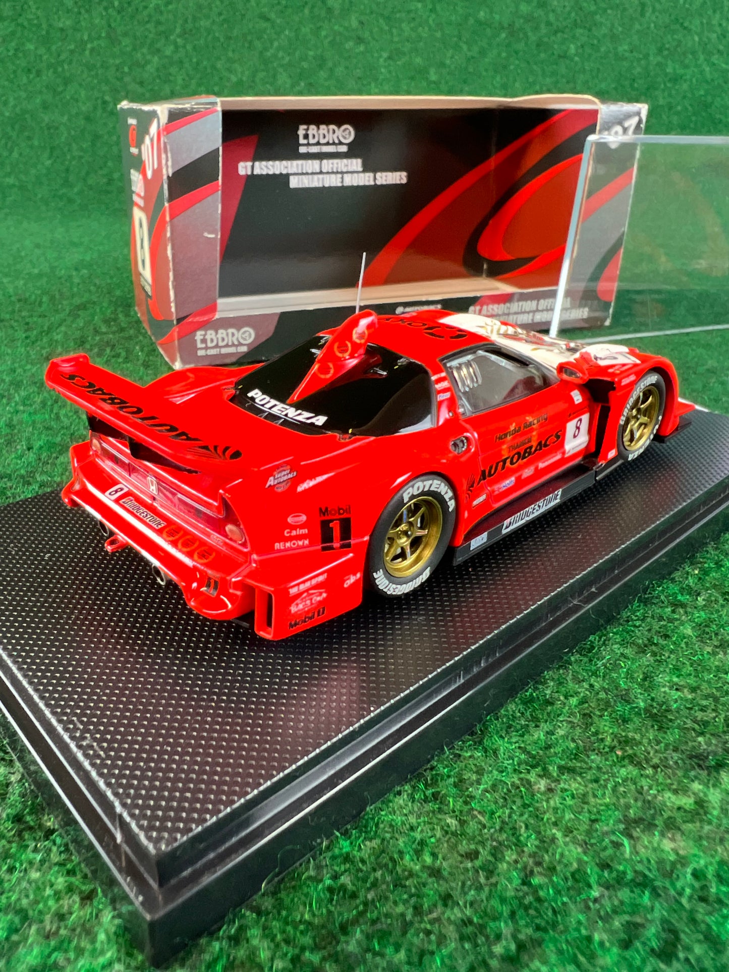 EBBRO - SuperGT 2007 ARTA NSX Championship Car with Signature Images 1/43 Scale Diecast