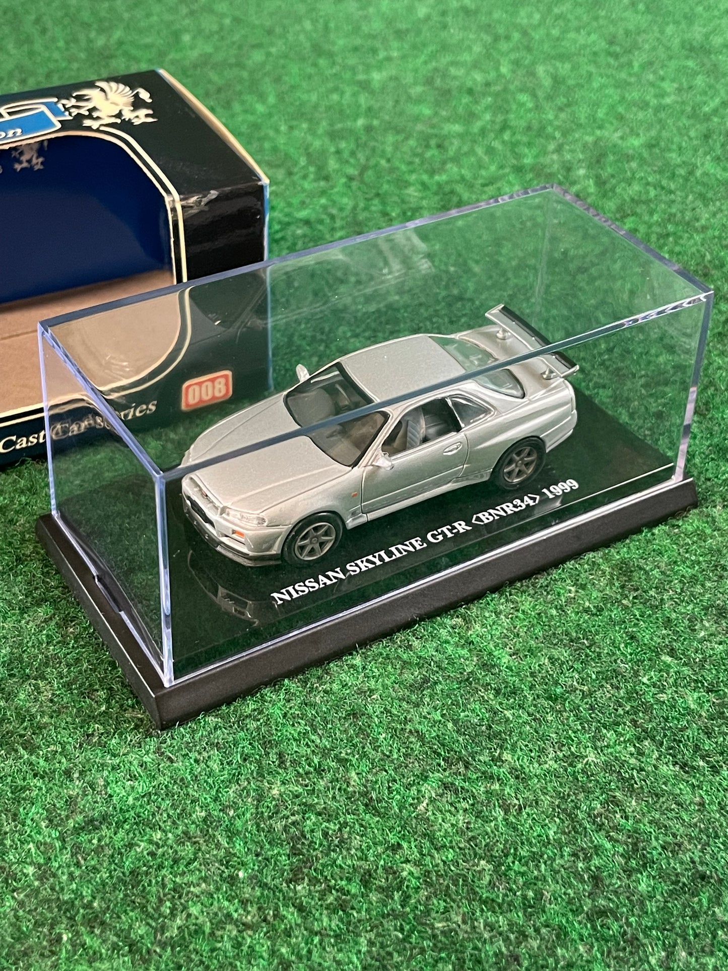 KYOSHO - Beads Collection Silver 1999 Nissan Skyline R34 GT-R 1/64 Scale Diecast