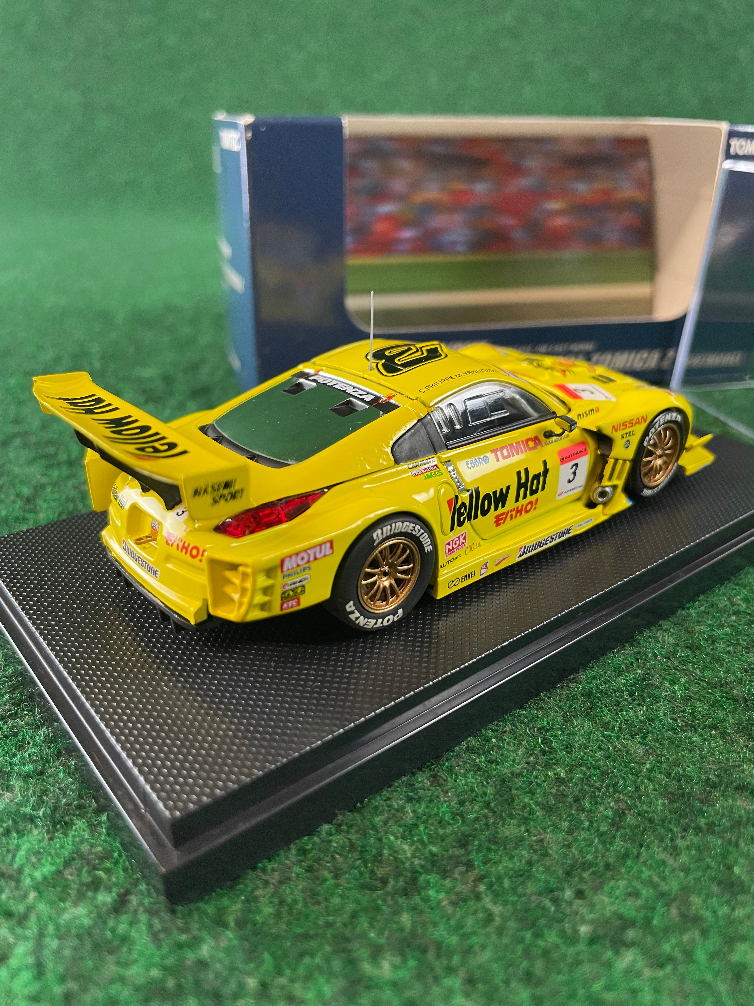 Tomy EBBRO - SuperGT Yellow Hat Hasemi Nissan Fairlady Z 1/43