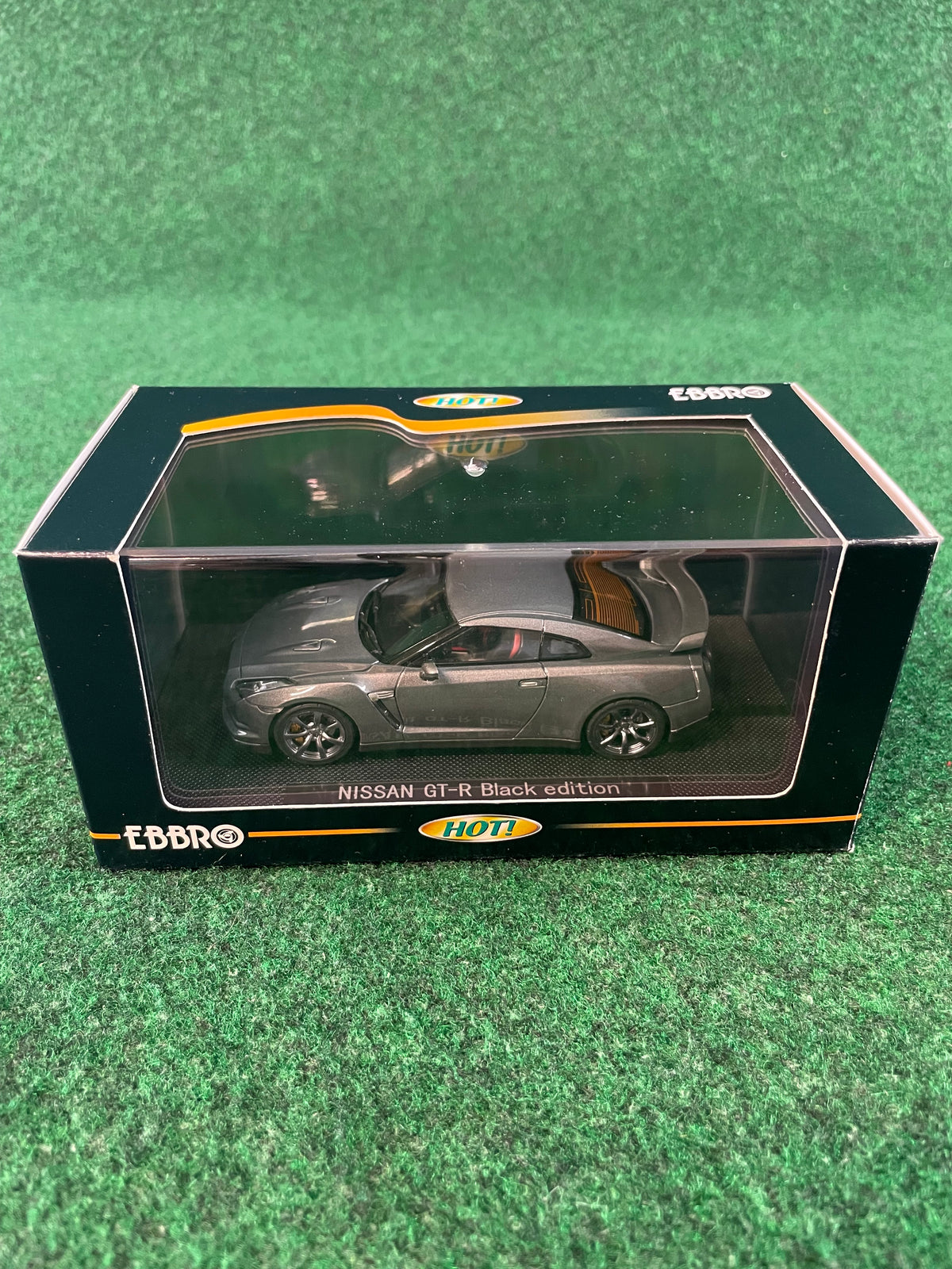 EBBRO HOT - Nissan R35 GT-R Black Edition Grey 1/43 Scale Diecast