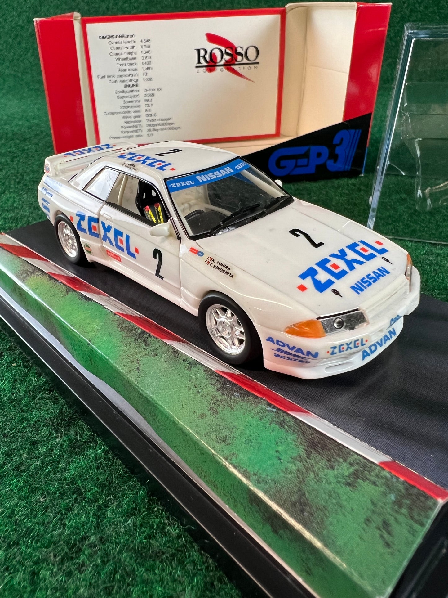 ROSSO - Zexel No. 2 Nissan Skyline R32 GT-R 1/43 Scale Model Car