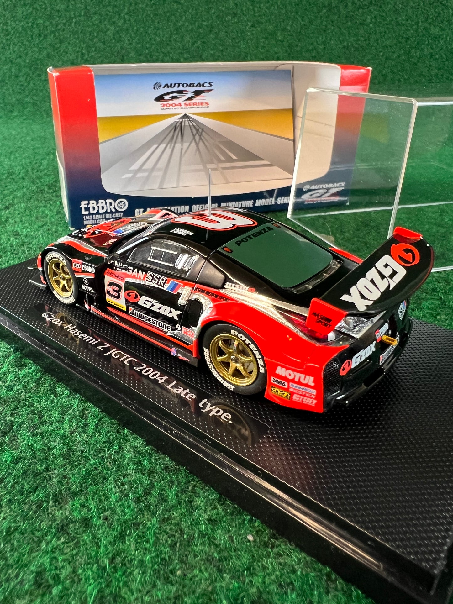EBBRO - 2004 JGTC Hasemi G’Zox Nissan Fairlady Z 1/43 Scale Diecast