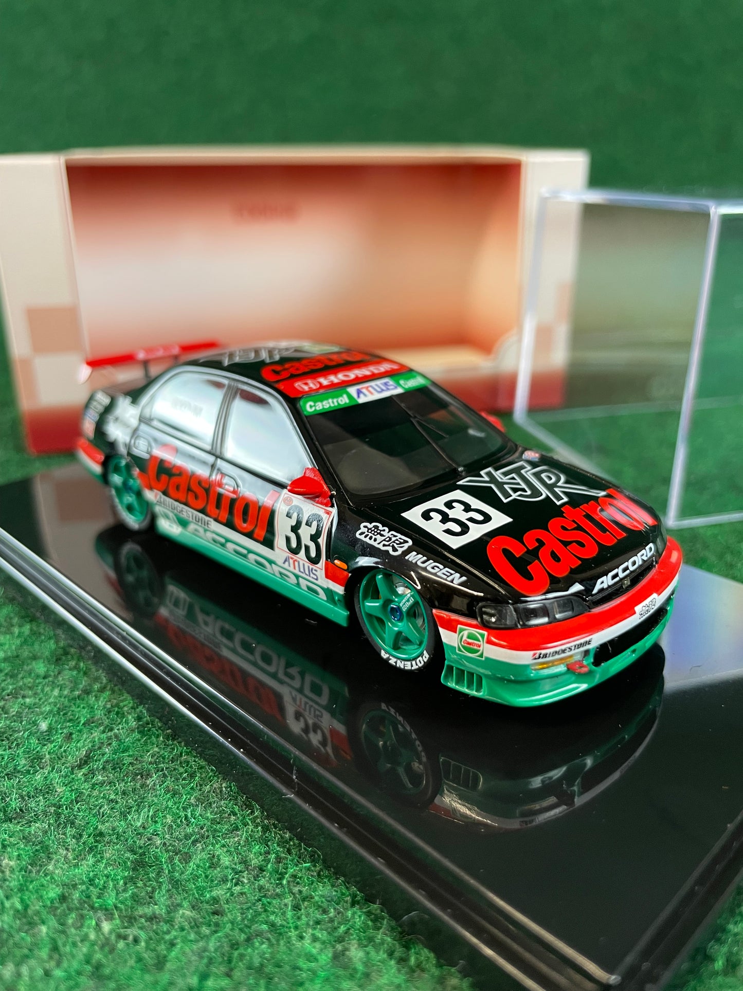EBBRO Racing JTCC Castrol MUGEN Honda Accord #33 Ryo Michigami 1/43 Scale Diecast