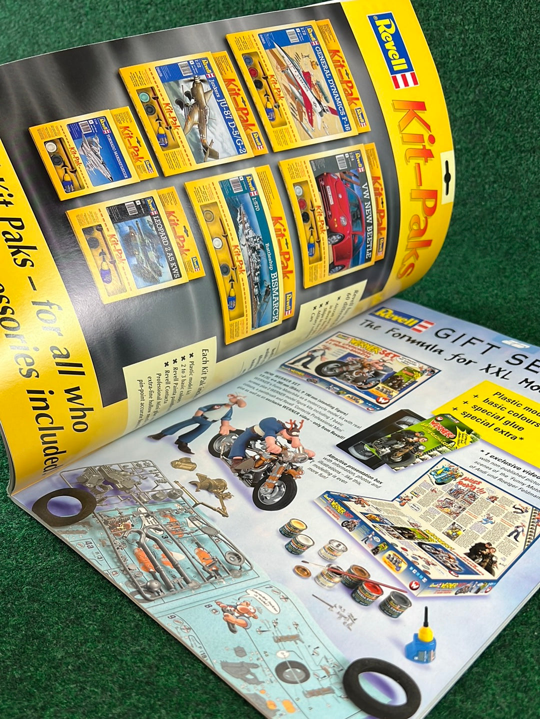 Revell - Model Kit Collection Catalog 2001-2002