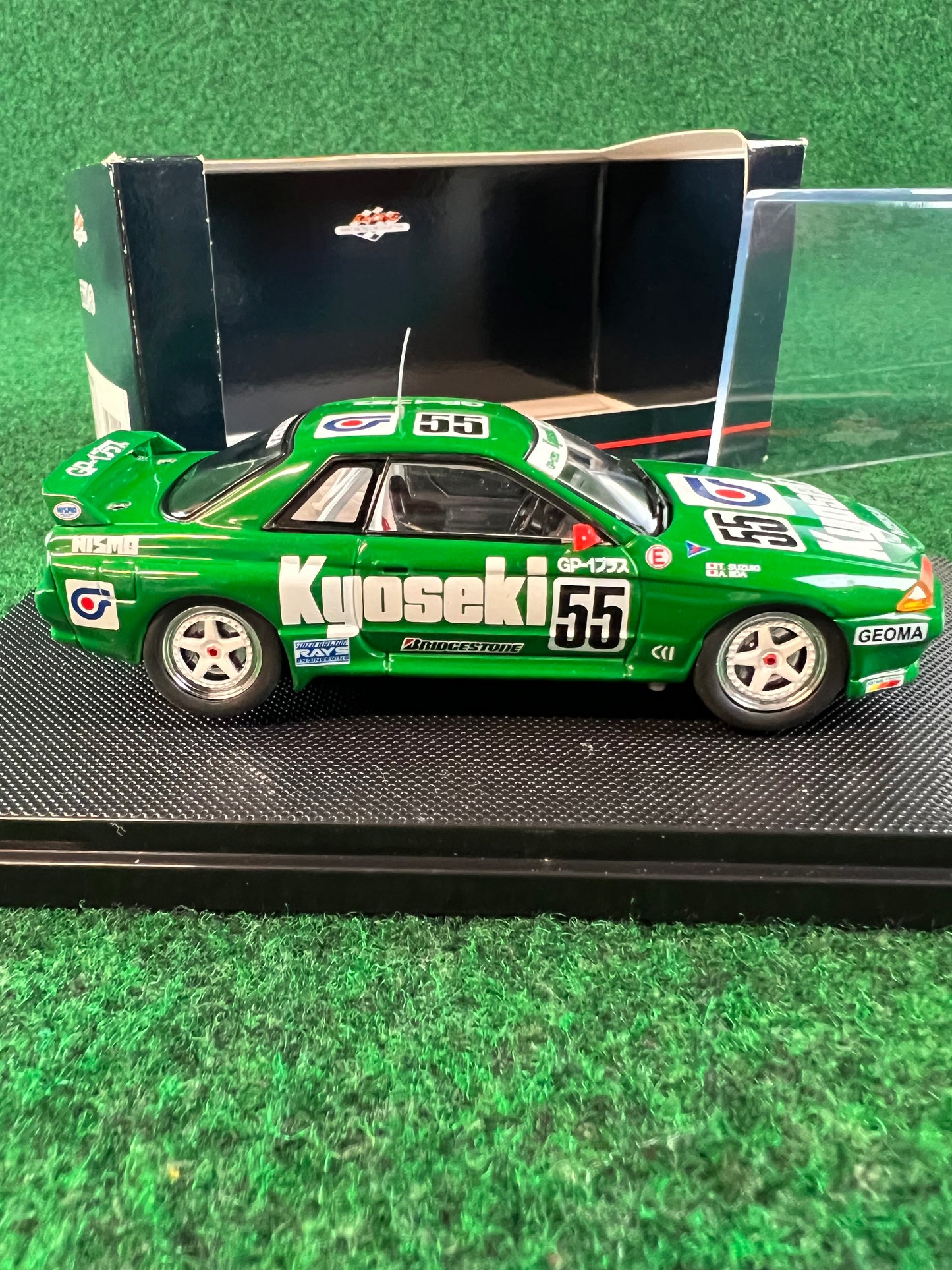 EBBRO Racing Collection Kyoseki 1993 Nissan Skyline R32 GTR 1/43 Scale Diecast