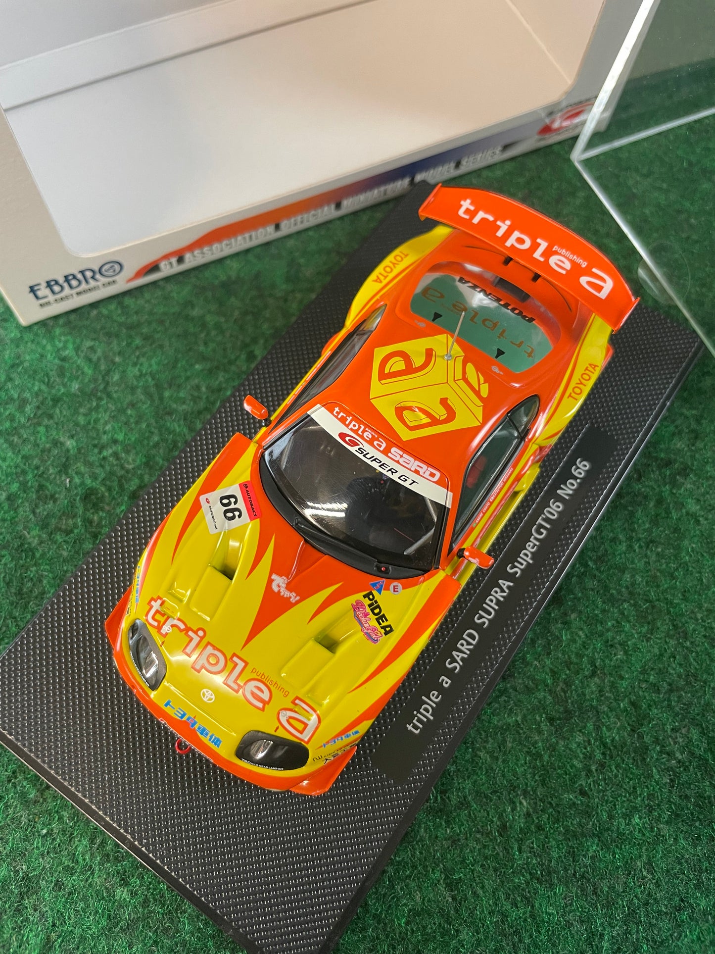 EBBRO -  SuperGT 2006 triple a SARD Toyota Supra No. 66 1/43 Scale Diecast