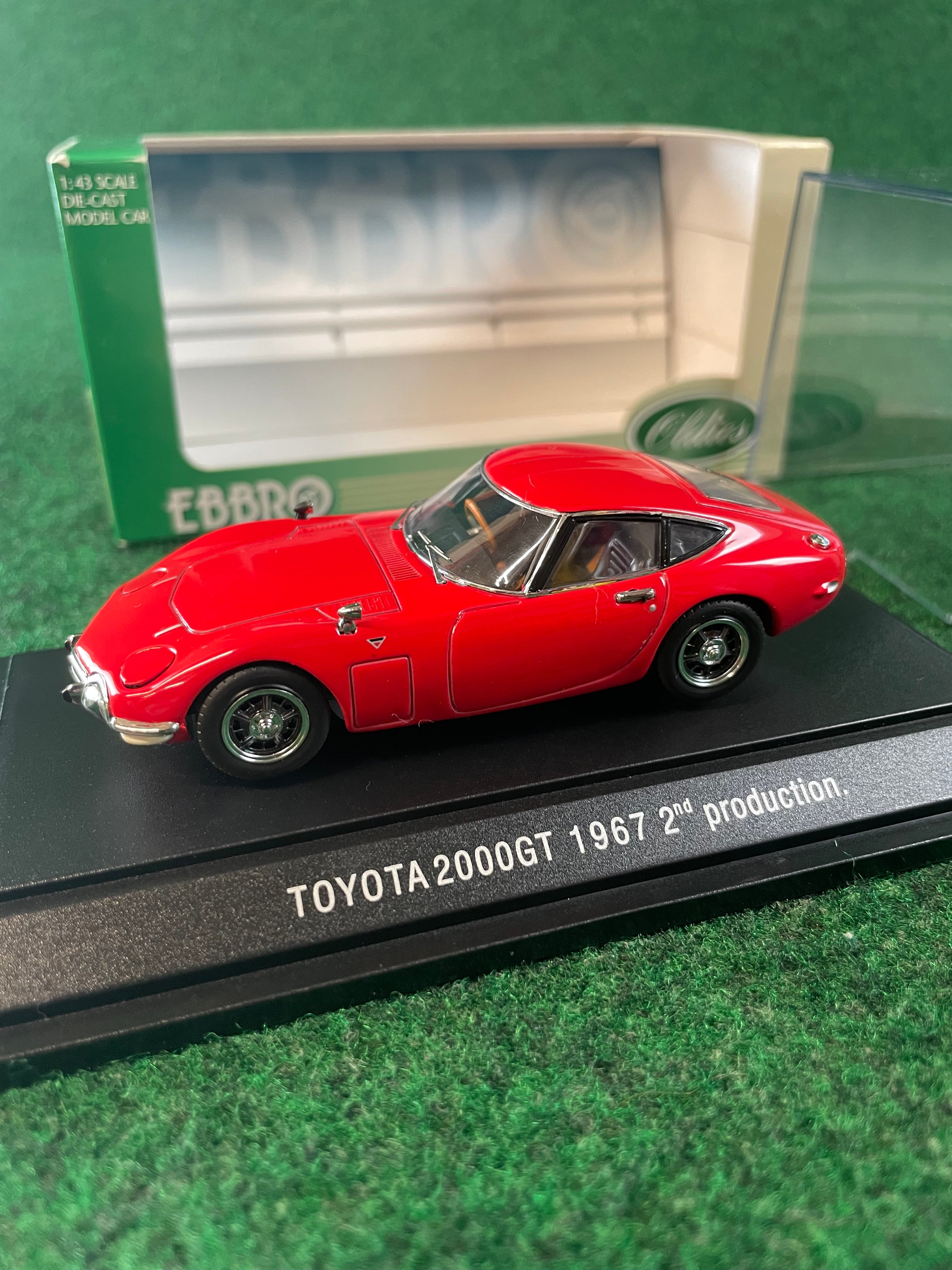 EBBRO - Toyota 2000GT 2nd Production Red 1/43 Scale Diecast