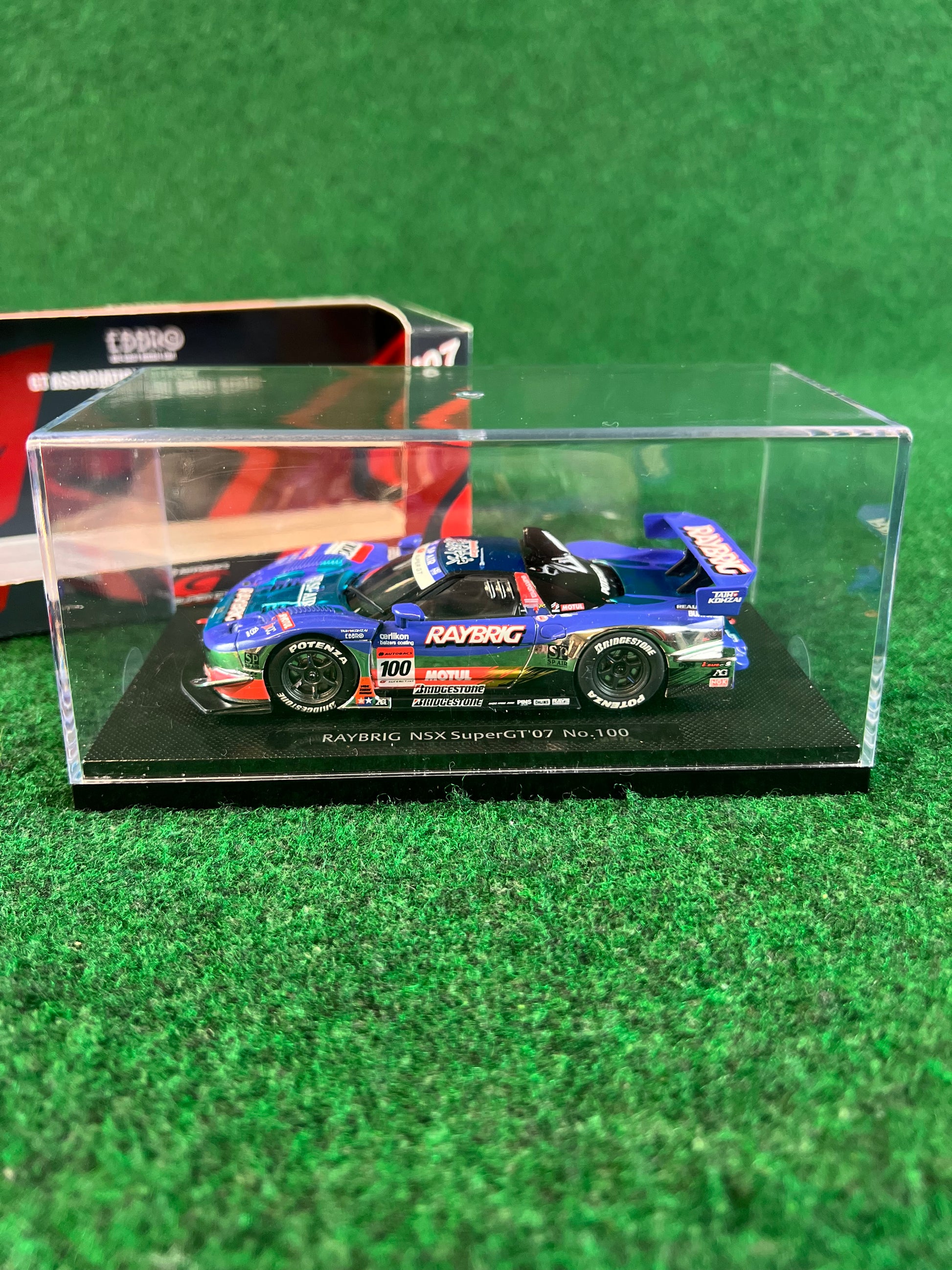 Ebbro 1:43 - Coche de carreras a escala - Raybrig NSX #100 JGTC 1997 Ebbro 1:43 - Coche de carreras a escala - Raybrig NSX #100 JGTC 1997