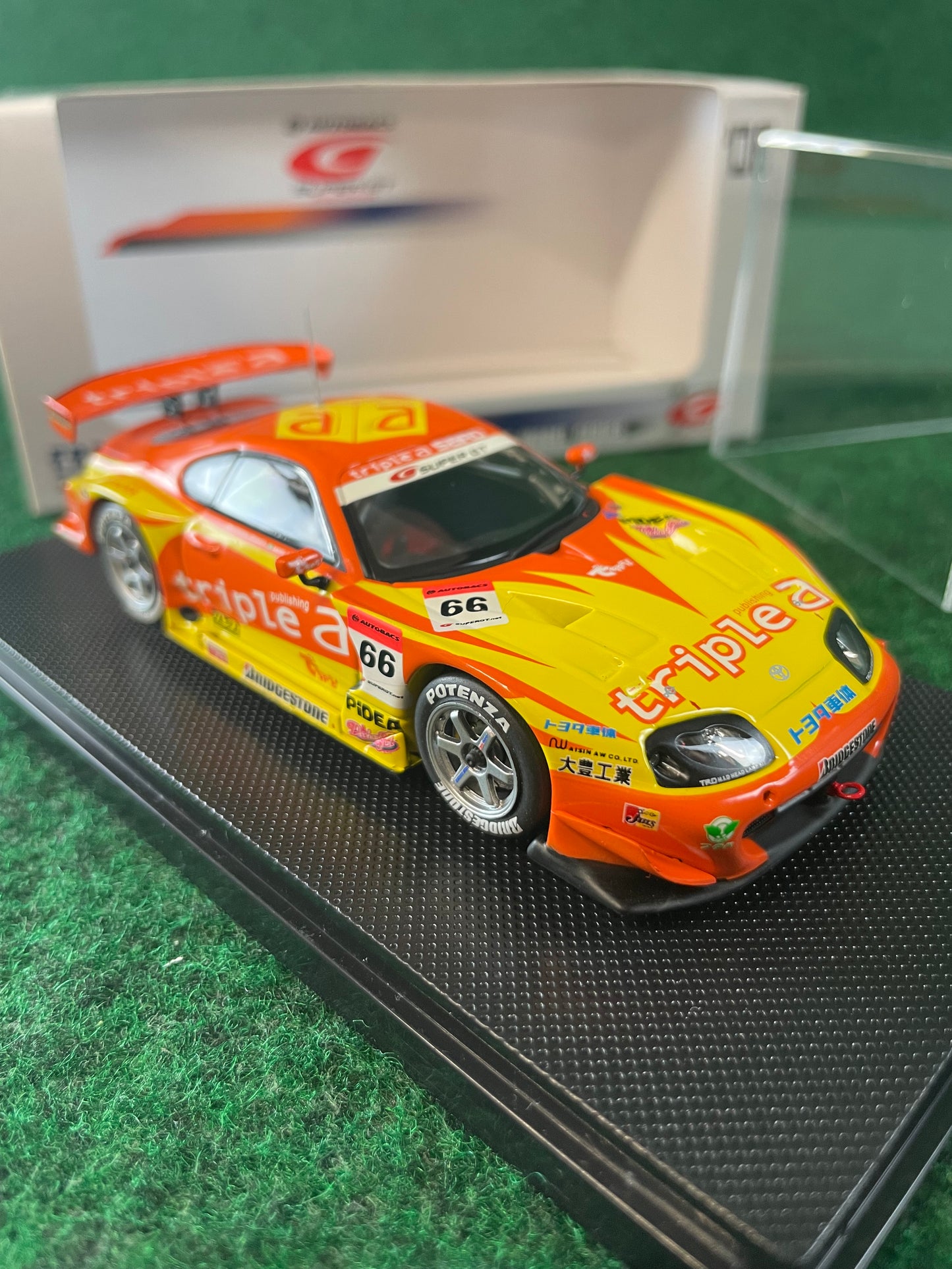 EBBRO -  SuperGT 2006 triple a SARD Toyota Supra No. 66 1/43 Scale Diecast