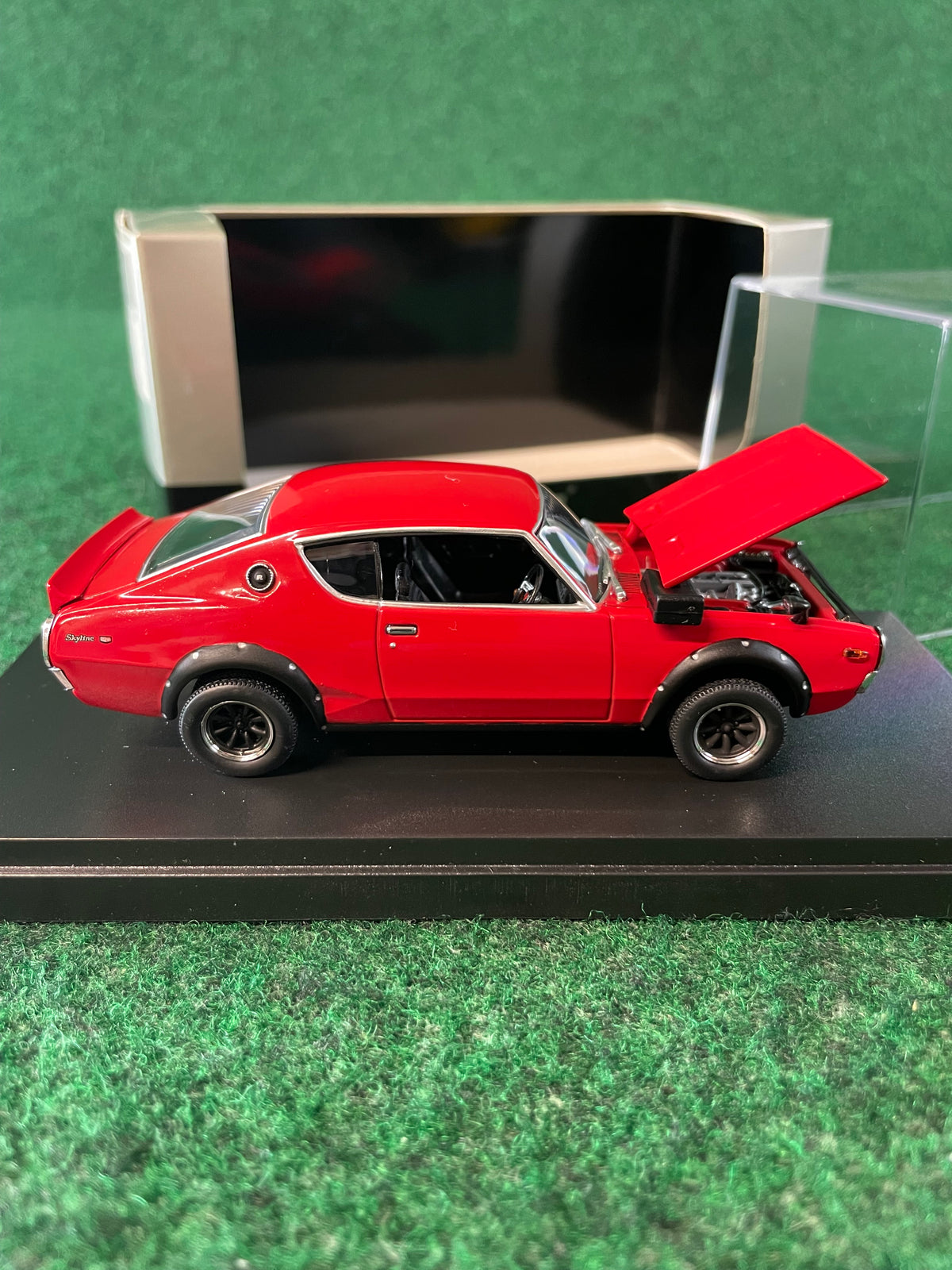 KYOSHO - Nissan Skyline Ken Mary GT-R KPGC110 Wide Wheel Version (Red) 1/43 Scale Diecast