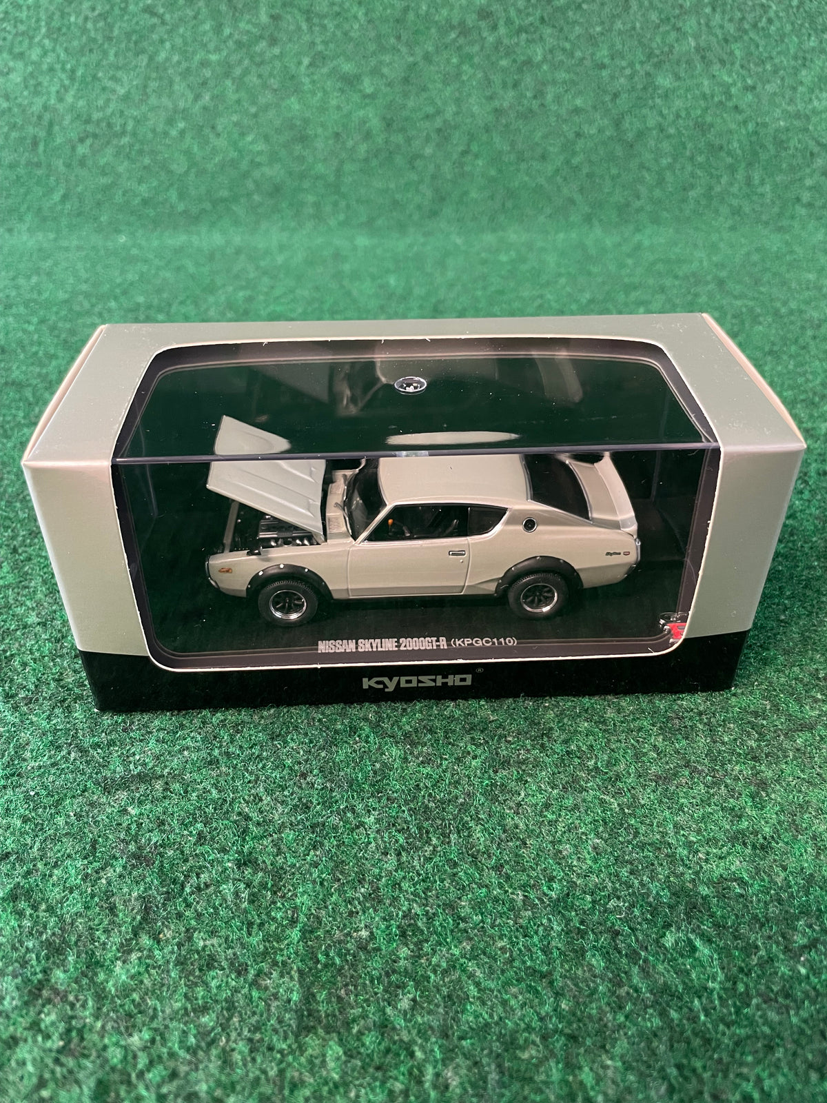 KYOSHO - Nissan Skyline Ken Mary GT-R KPGC110 Wide Wheel Version (Silver) 1/43 Scale Diecast