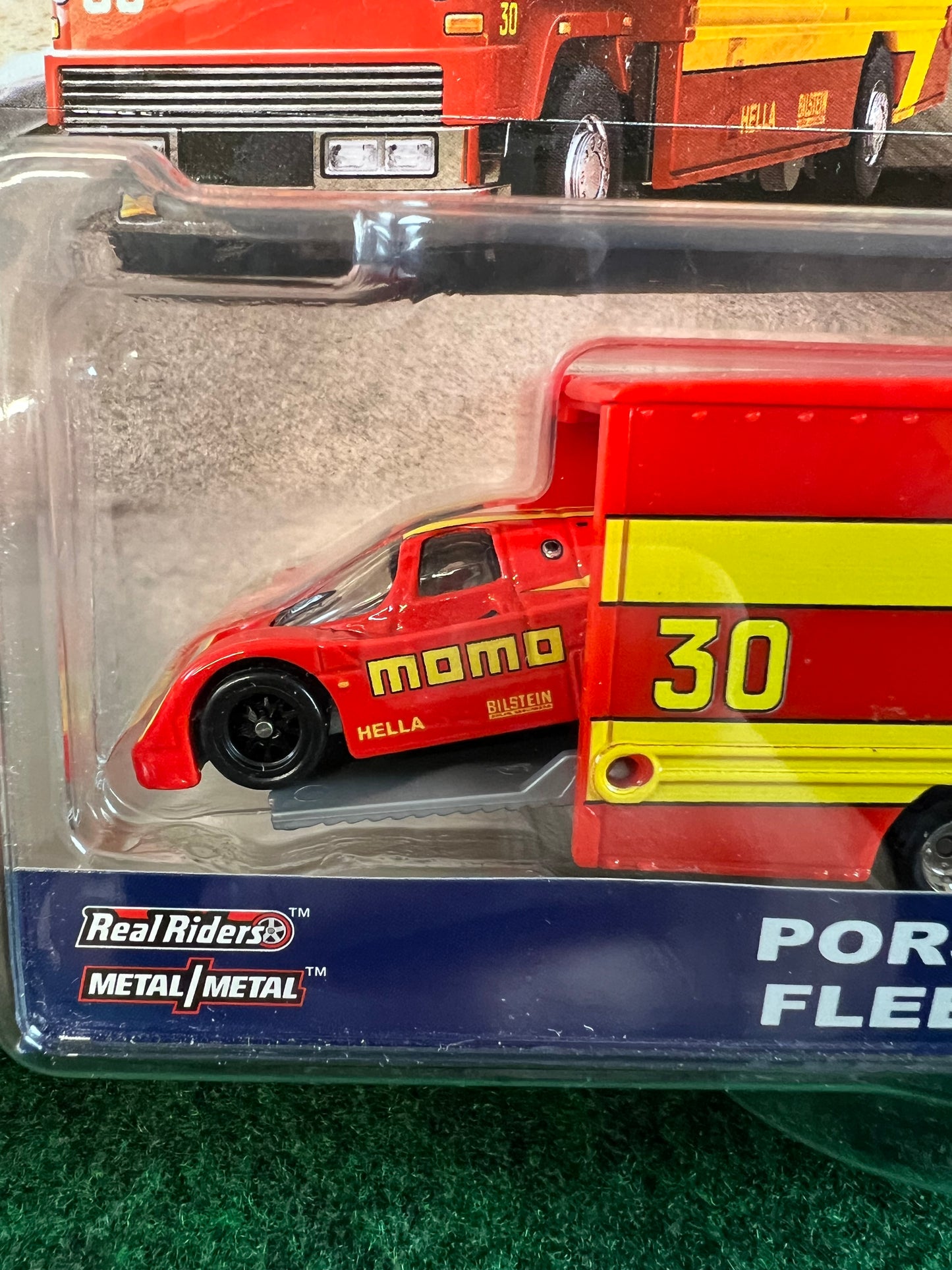Hot Wheels - Team Transport Porsche 962 Fleet Flyer ￼