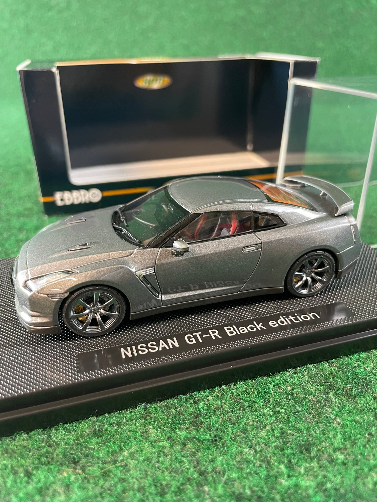 EBBRO HOT - Nissan R35 GT-R Black Edition Grey 1/43 Scale Diecast