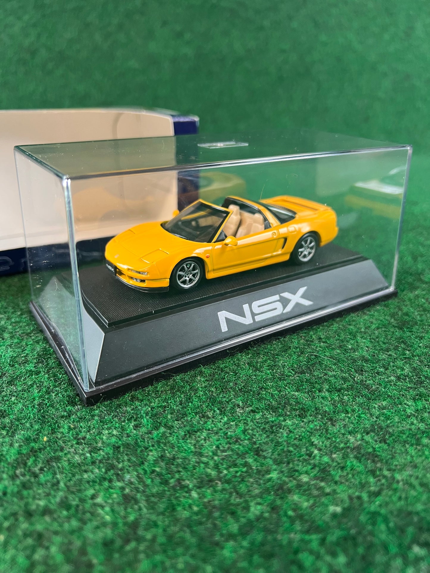EBBRO Trendies - Honda NSX-T Yellow 1/43 Scale Diecast