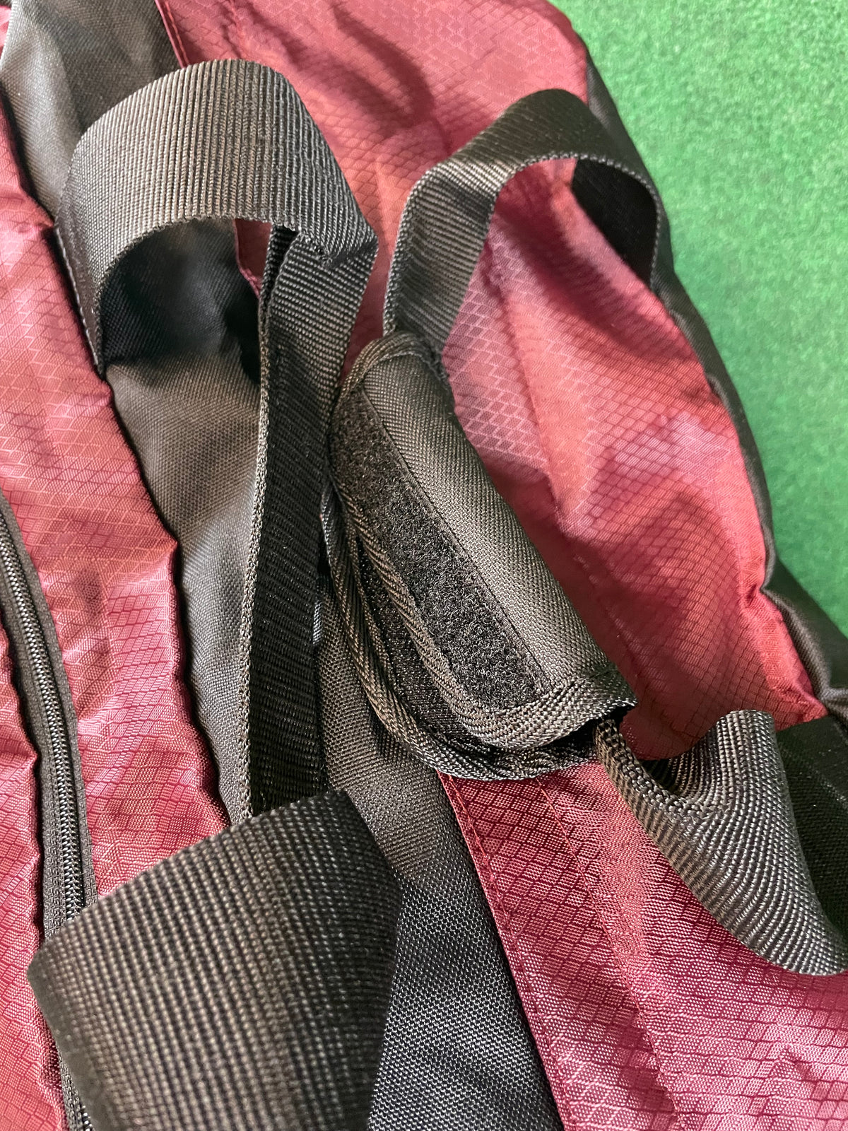 DUNLOP Motorsport - Dark Red & Black Duffle Travel Bag