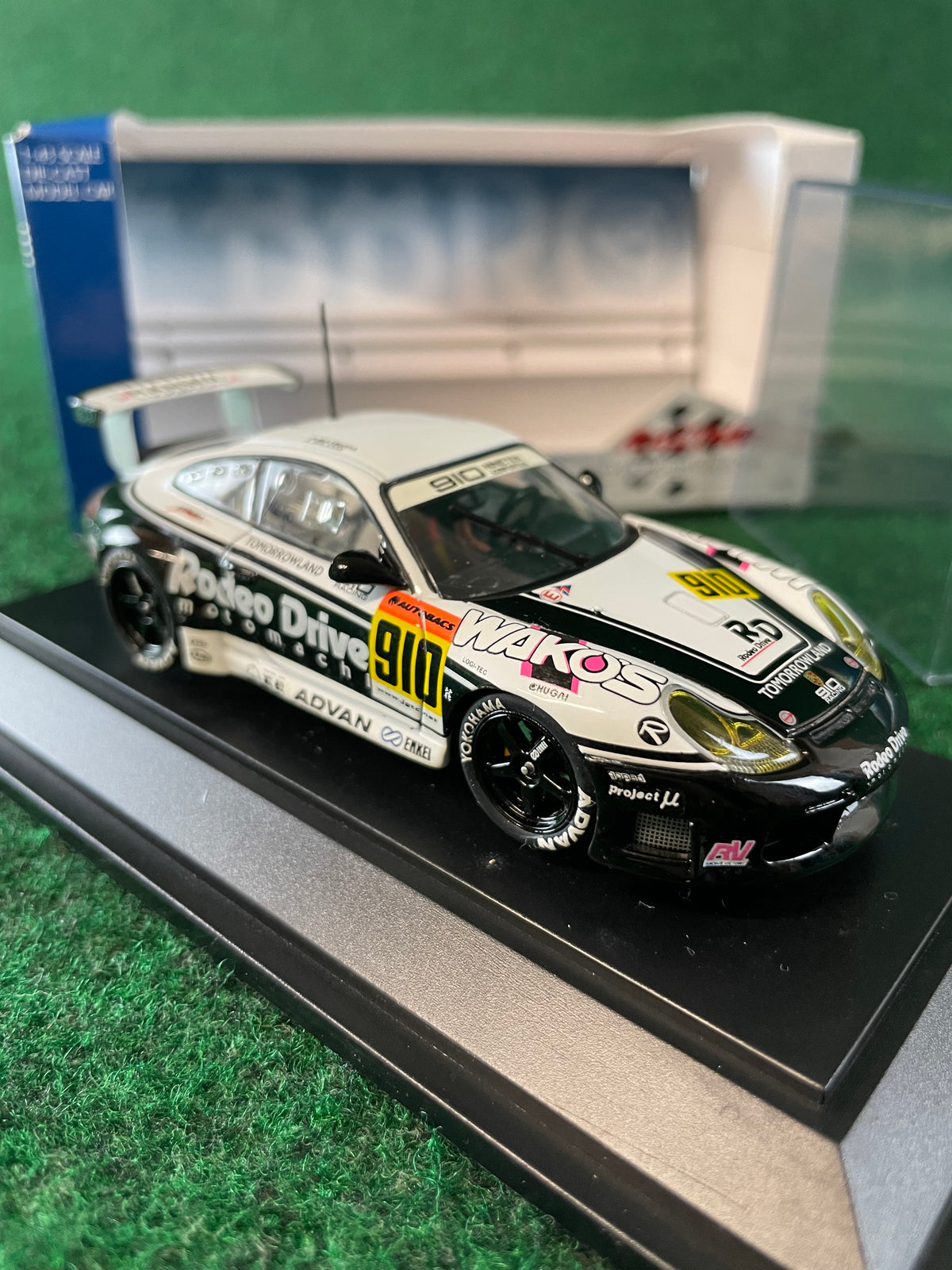 EBBRO Racing Car Collection - JGTC 2002 Rodeo Drive Advan Porsche 911 GT3R 1/43 Scale Diecast