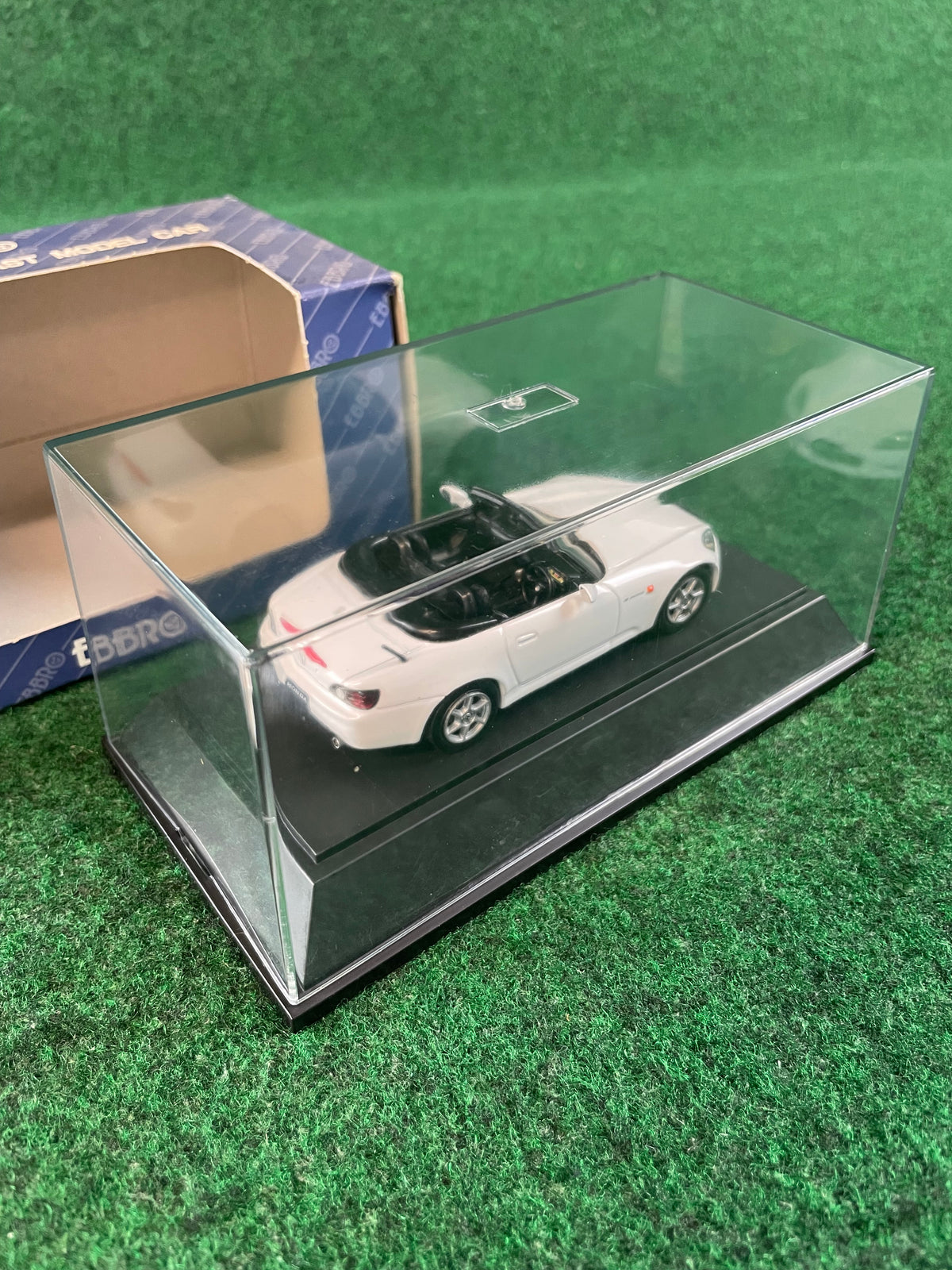 EBBRO 1999 Honda S2000 (Grand Prix White) 1/43 Scale Diecast