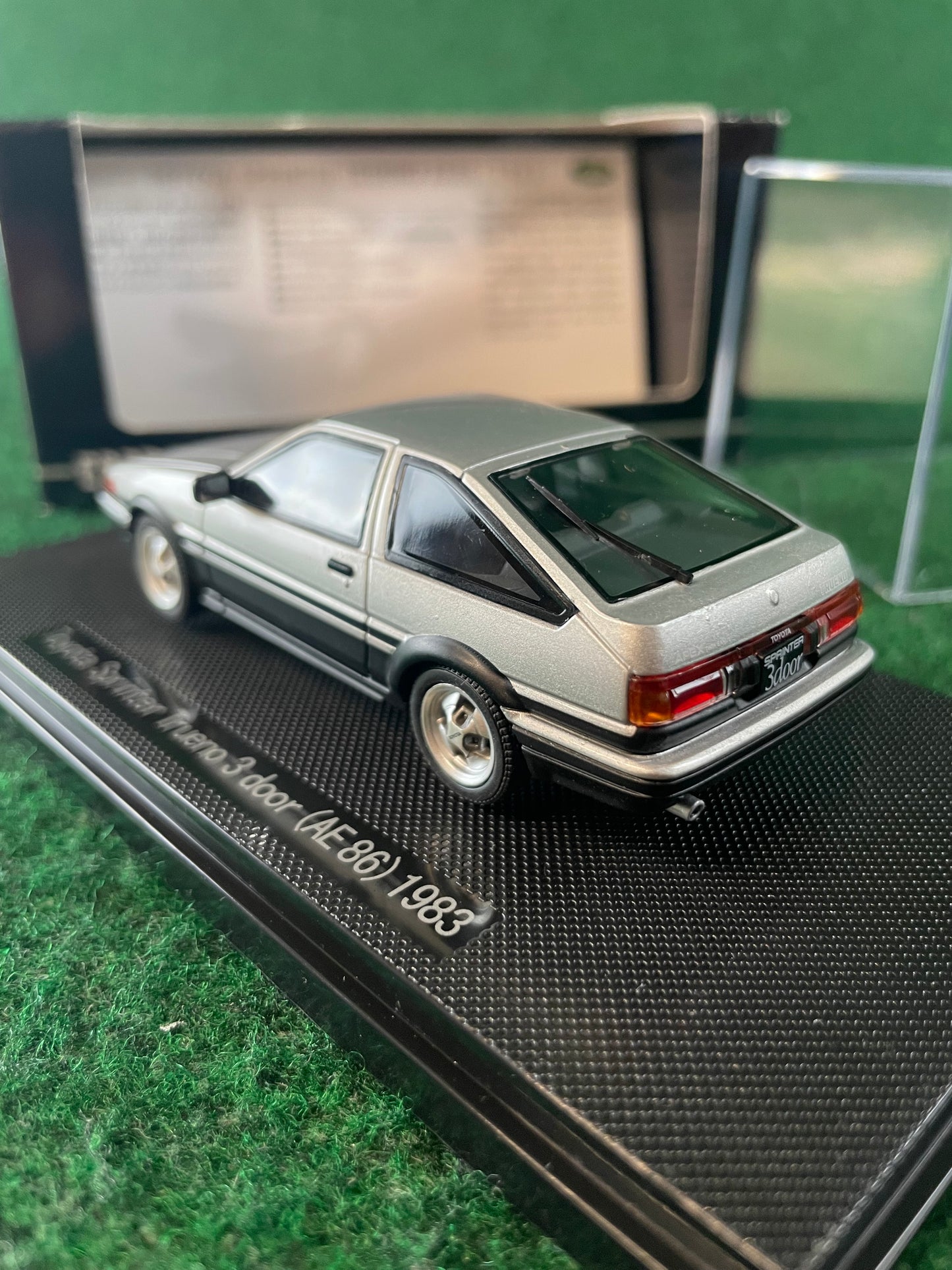 EBBRO Oldies: 1983 Toyota Sprinter Trueno AE86 3 Door - Silver 1/43 Scale Diecast