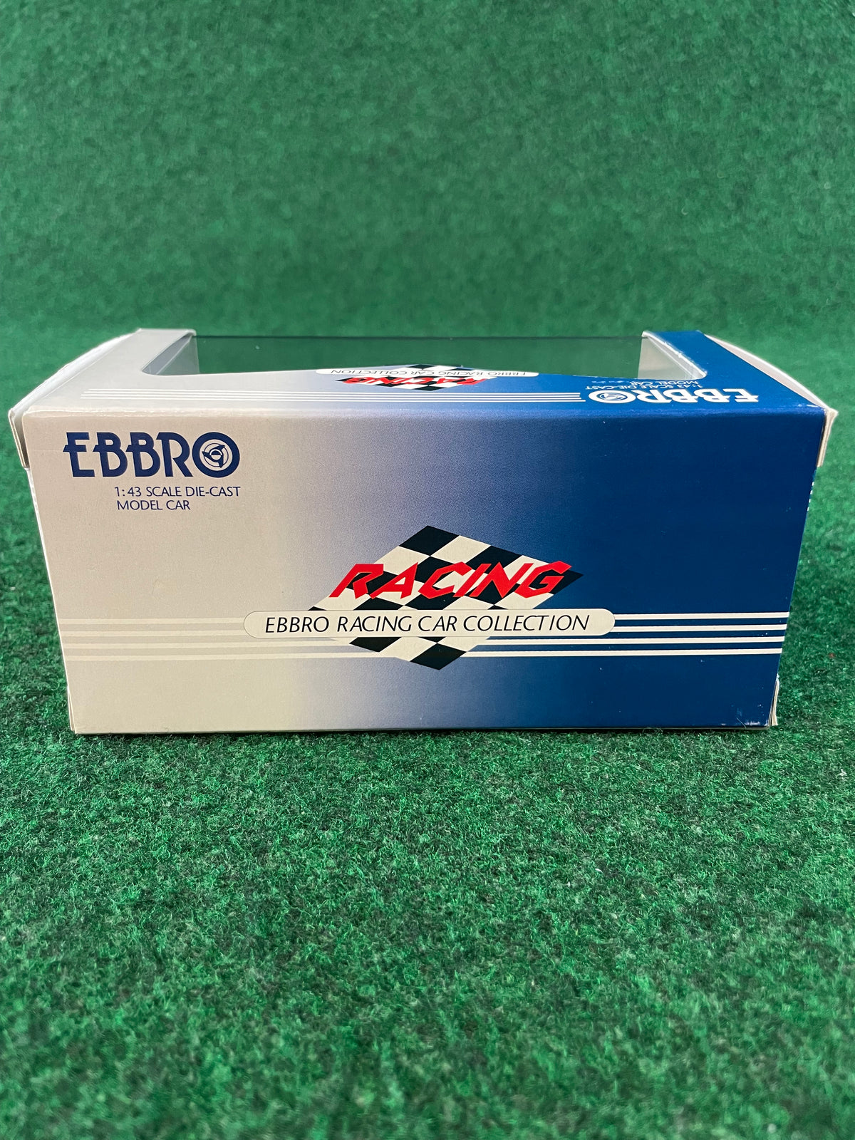 EBBRO Racing Car Collection - 2002 Castrol Pitwork Nissan Skyline R34 GT-R Suzuka 1000km 1/43 Scale Diecast