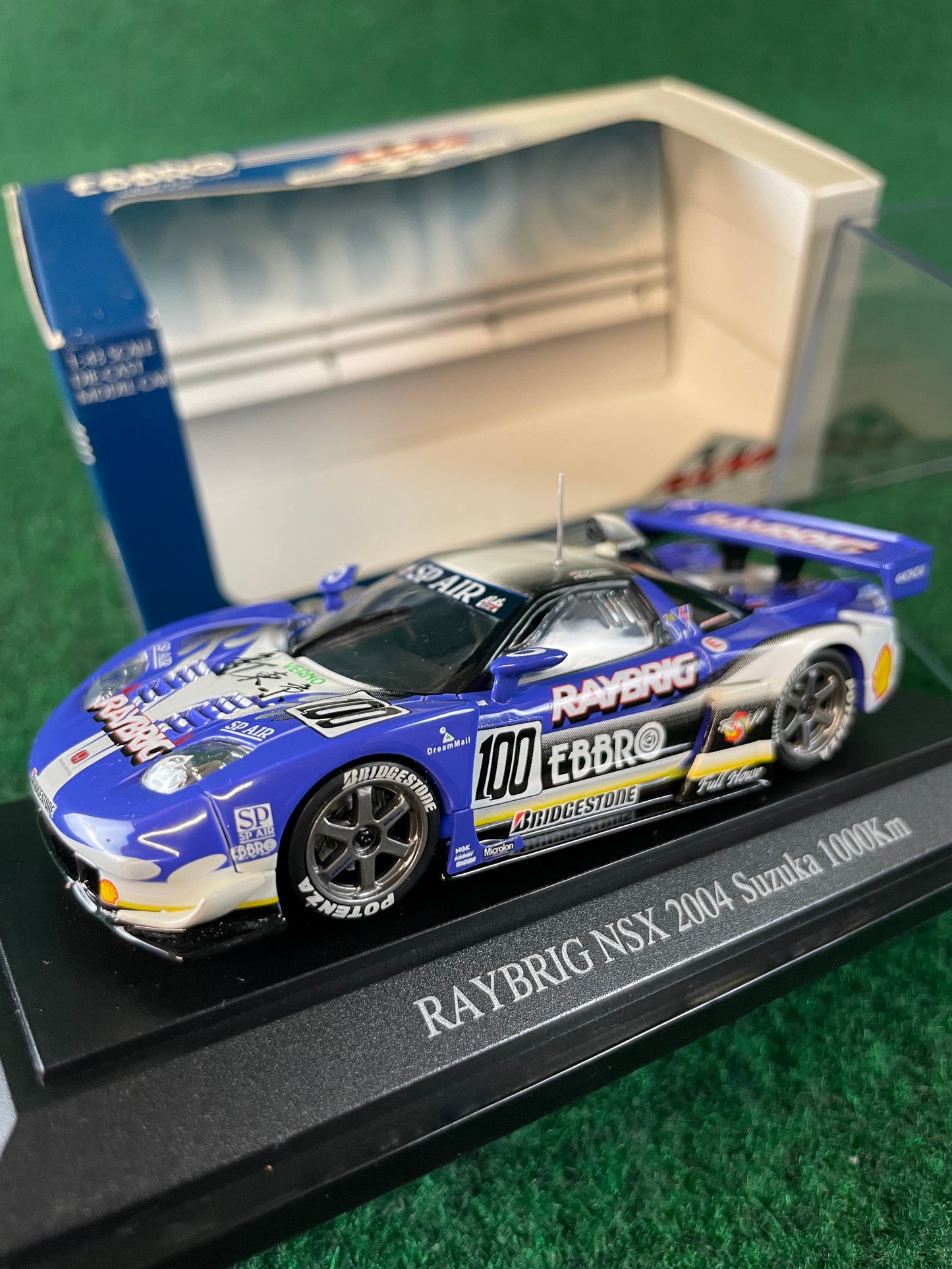 EBBRO Racing Car Collection: JGTC RAYBRIG 2004 Honda NSX Suzuka 1000km 1/43 Scale Diecast