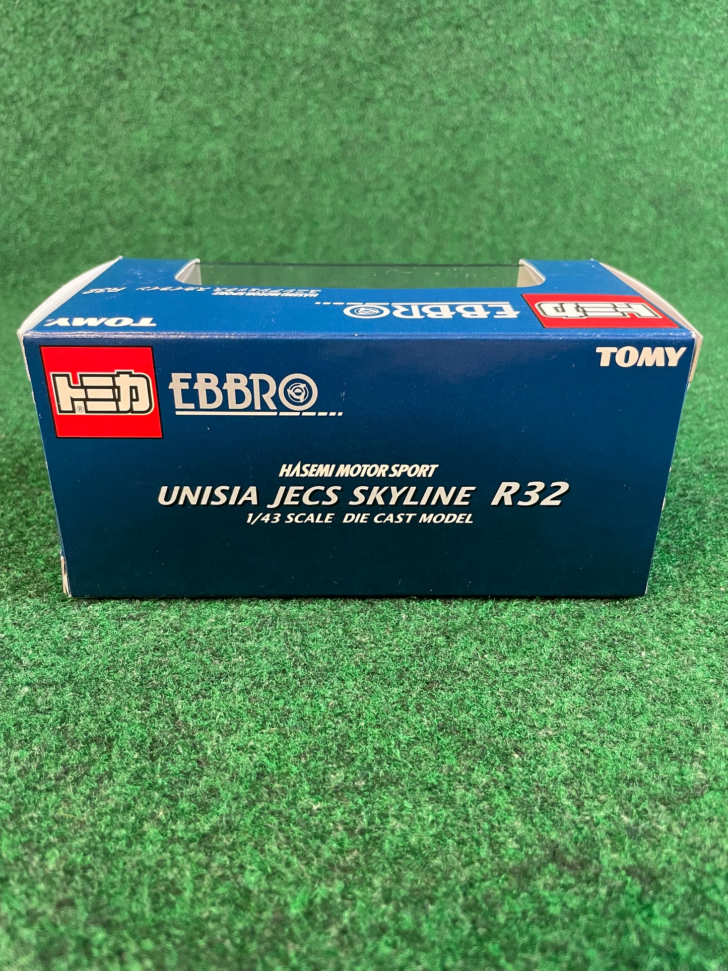 EBBRO Tomy - Hasemi Motor Sport Unisia JECS Group A Nissan Skyline R32 GT-R Diecast