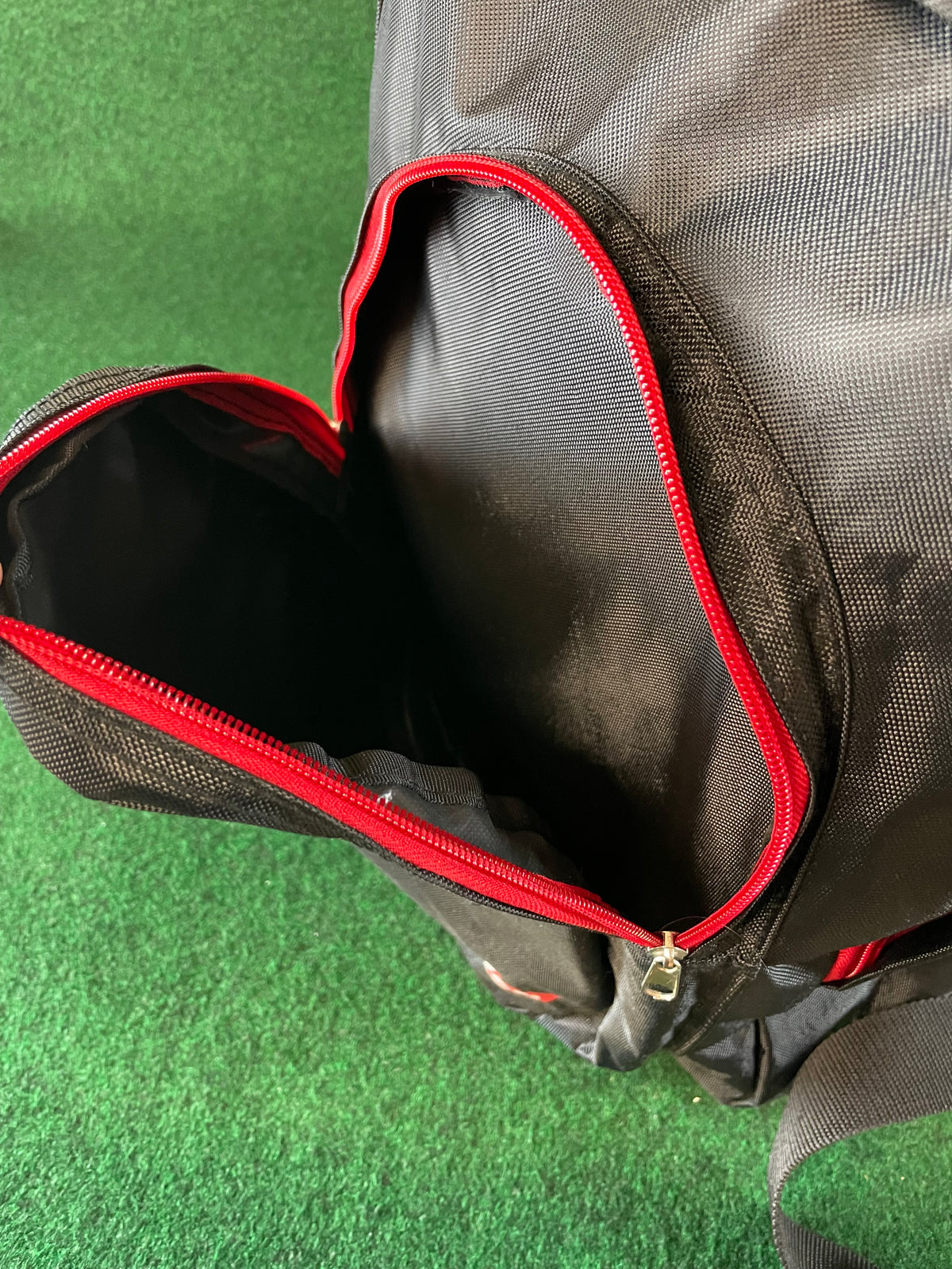 ADVAN Yokohama Tires - 2-in-1 Large Duffel Bag Backpack