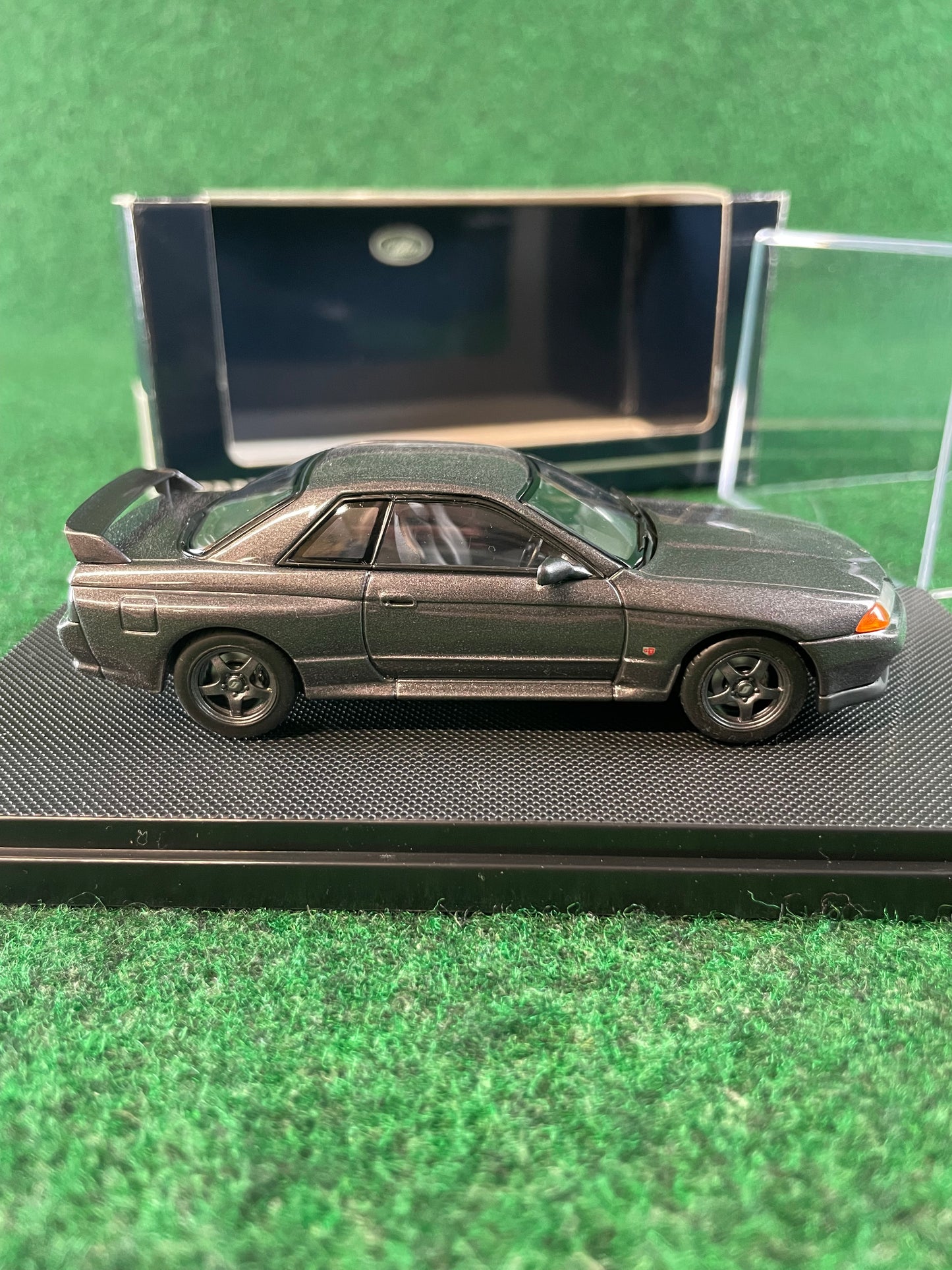 EBBRO Oldies - Nissan Skyline R32 GT-R 1/43 Scale Diecast