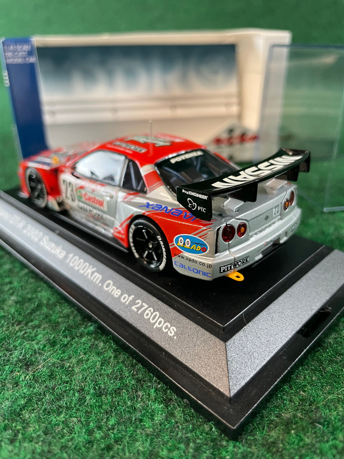 EBBRO Racing Car Collection - 2002 Castrol Pitwork Nissan Skyline R34 GT-R Suzuka 1000km 1/43 Scale Diecast