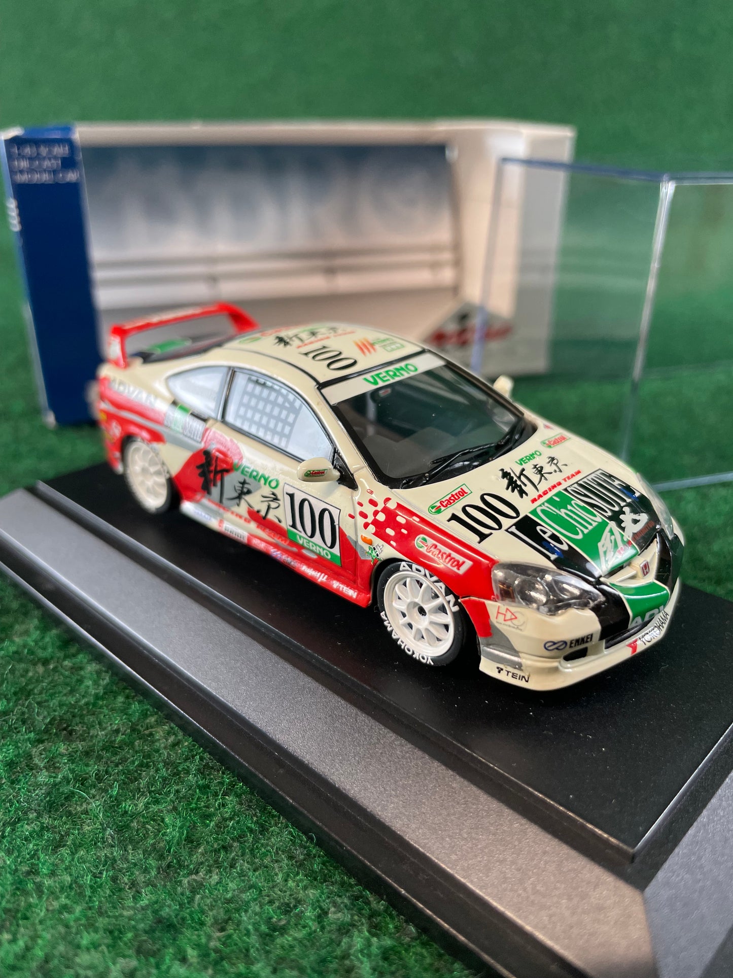 EBBRO Racing Car Collection - Verno Shin Tokyo Honda Integra Type R DC5 1/43 Scale Diecast