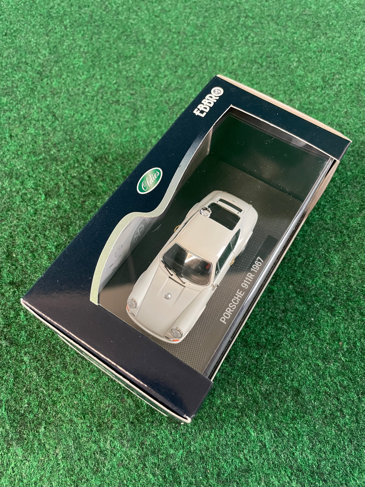 EBBRO Oldies - 1967 Porsche 911R White 1/43 Scale Diecast