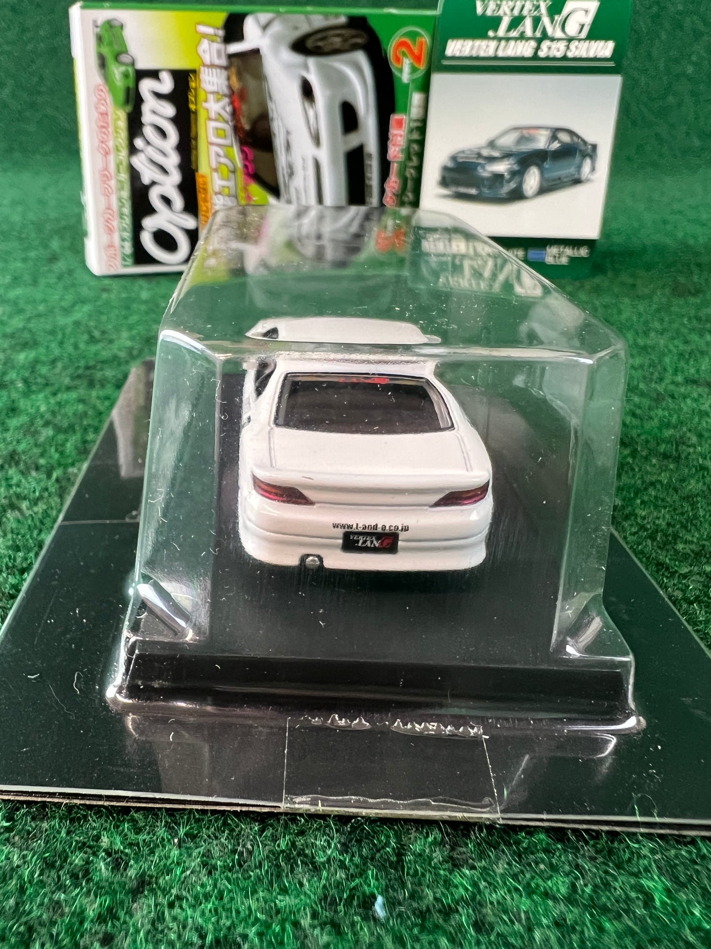 Aoshima - Option Vertex Lang Nissan Silvia S15 (White) 1/64 Scale Diecast Car