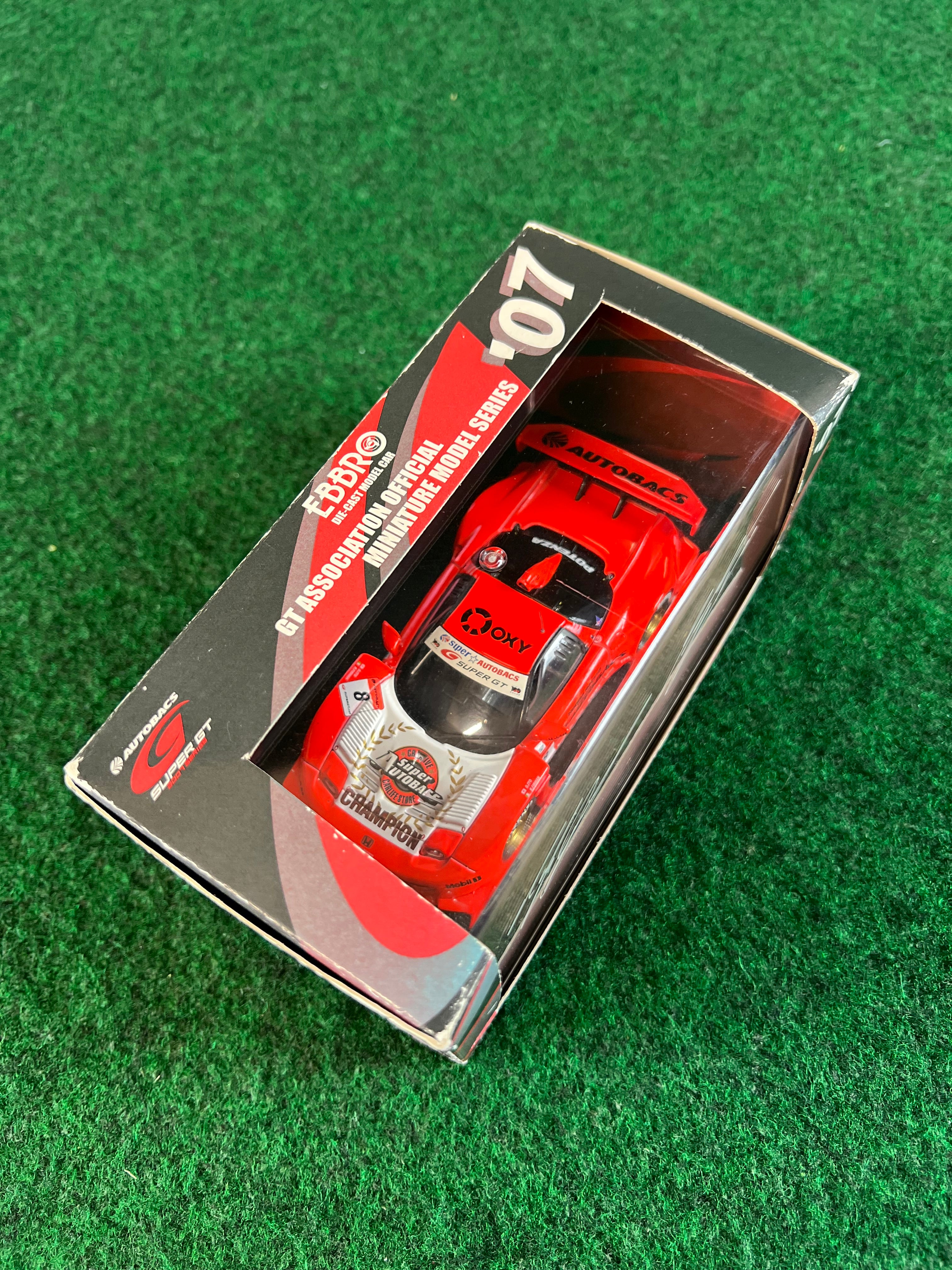 EBBRO - SuperGT 2007 ARTA NSX Championship Car with Signature