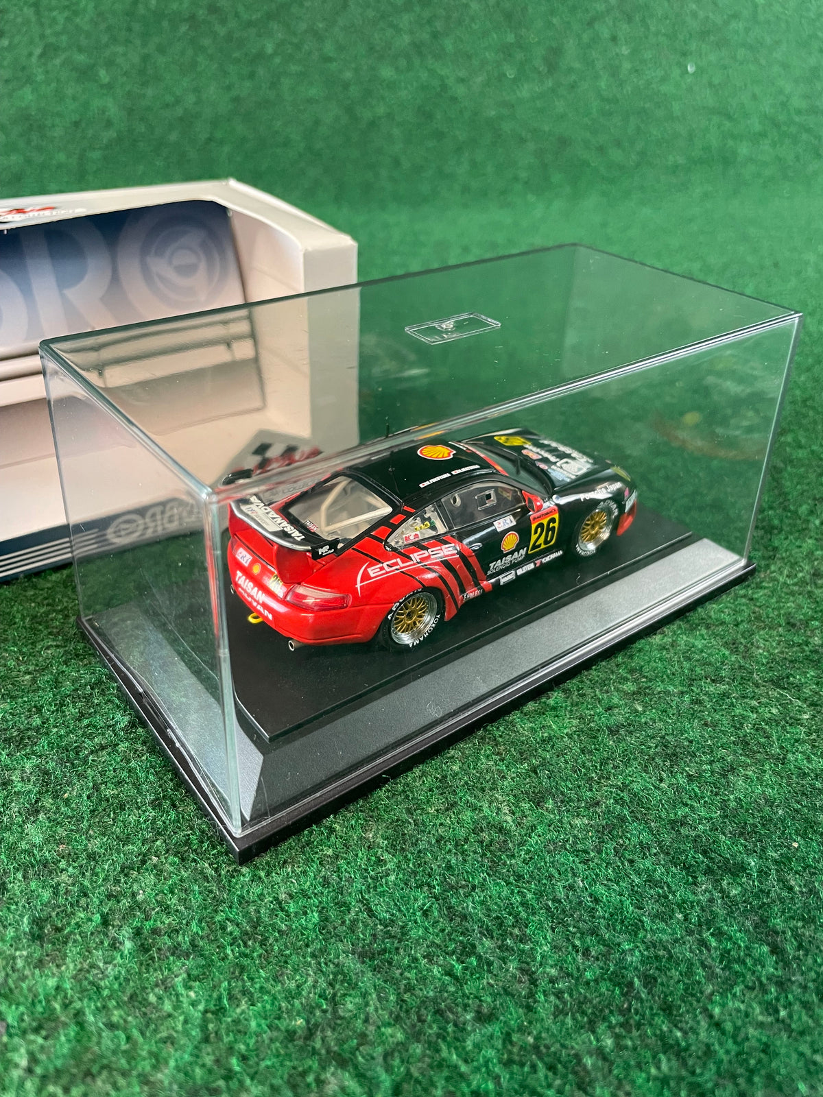 EBBRO Racing Car Collection - 2000 Taisan ADVAN Eclipse Porsche 911 GT3R 1/43 Scale Diecast