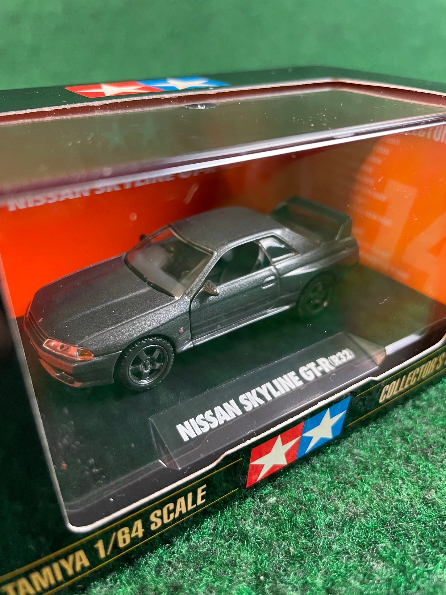TAMIYA - Collector’s Club Nissan Skyline R32 GT-R 1/64 Scale Diecast