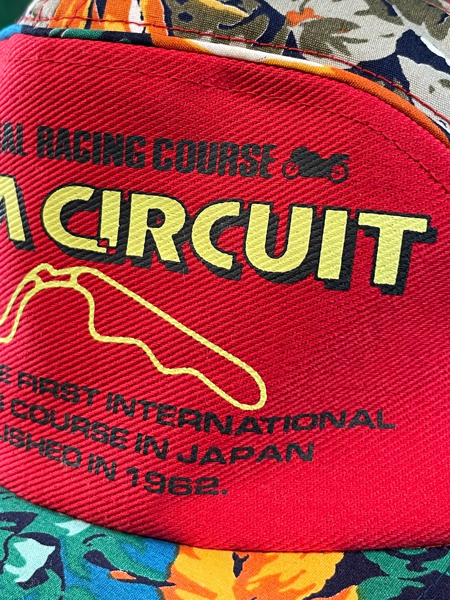 Suzuka Circuit - International Racing Course Vintage Adjustable 7-Panel Tropical Floral Hat