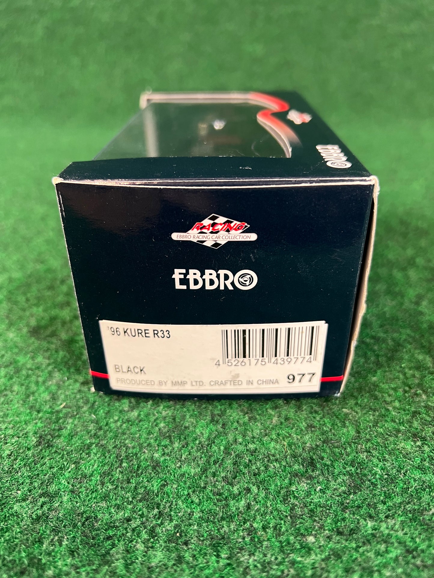 EBBRO Racing Collection - 1996 JGTC KURE 556 Nissan Skyline R33 GTR 1/43 Scale Diecast