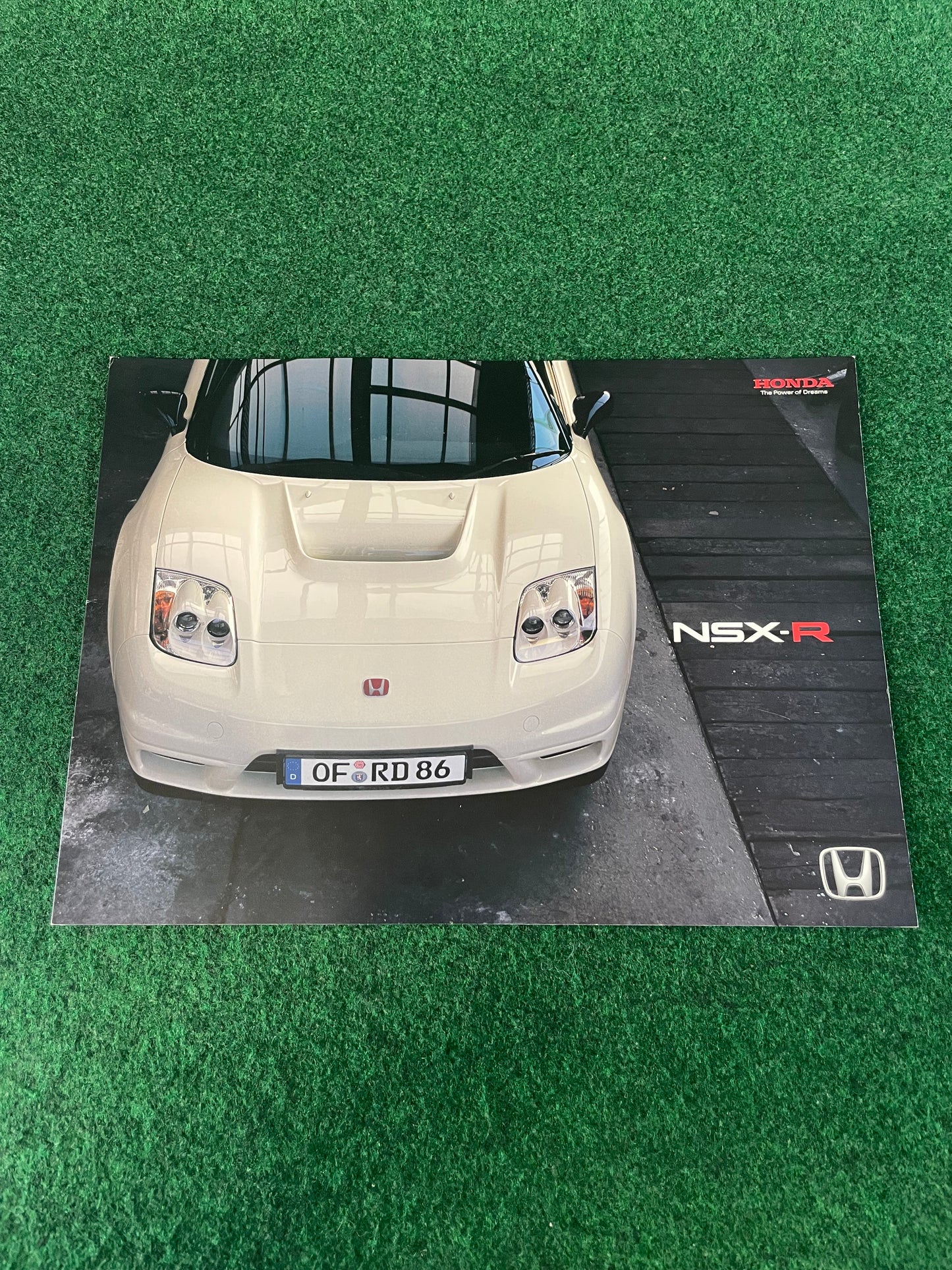 Honda NSX-R - Japanese Dealership New Vehicle Brochure (May 2002)