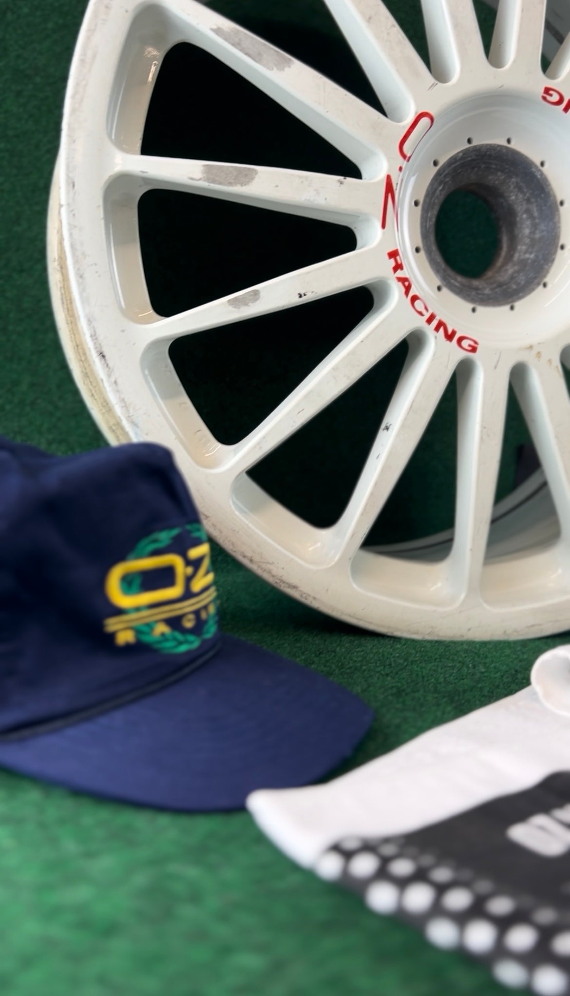 OZ Racing - JTCC Toyota Chaser/Corona Race Used Centerlock Wheel and Genuine OZ Racing Goods Set