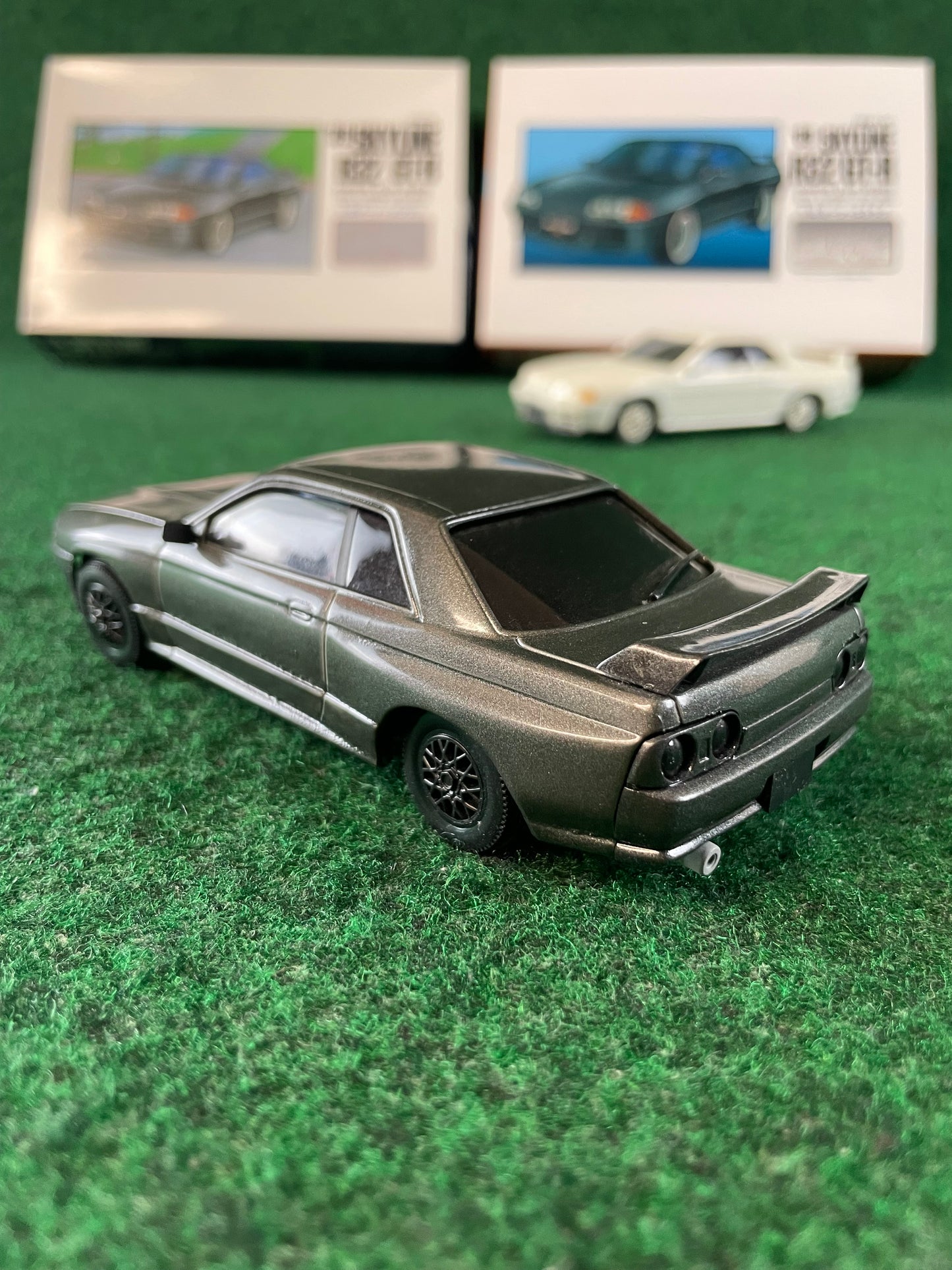 Owners Club - Nissan Skyline R32 GT-R Completed 1/32 Scale Plastic Model Cars