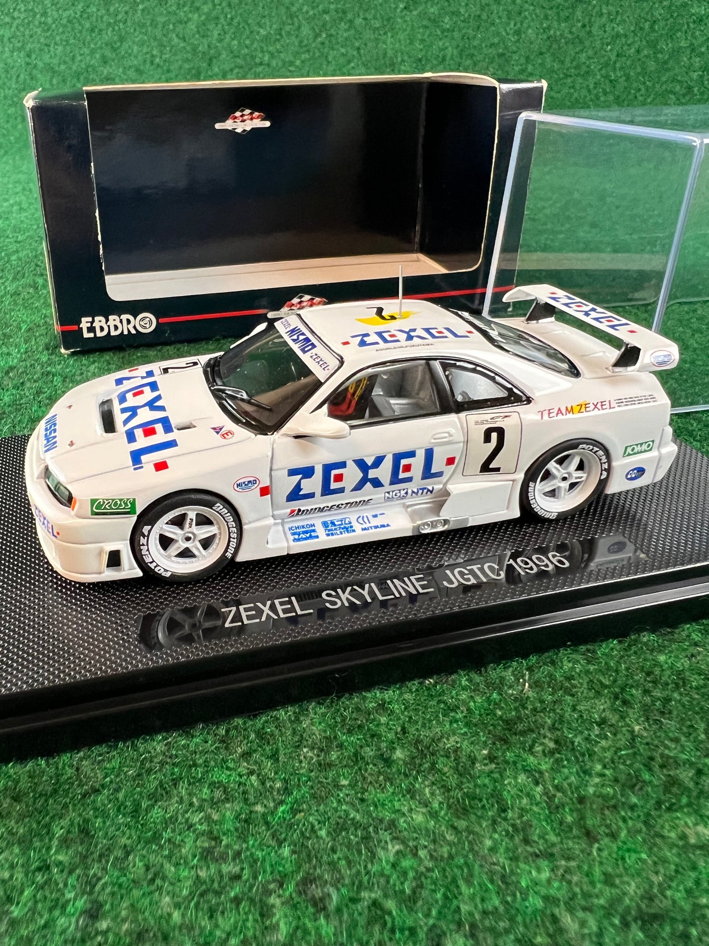 EBBRO Racing Car Collection - 1996 JGTC Zexel Nissan Skyline R33 GTR 1/43 Scale Diecast