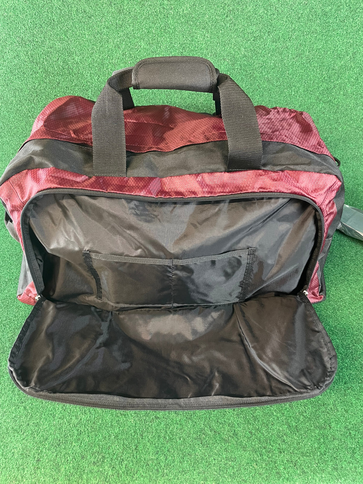 DUNLOP Motorsport - Dark Red & Black Duffle Travel Bag