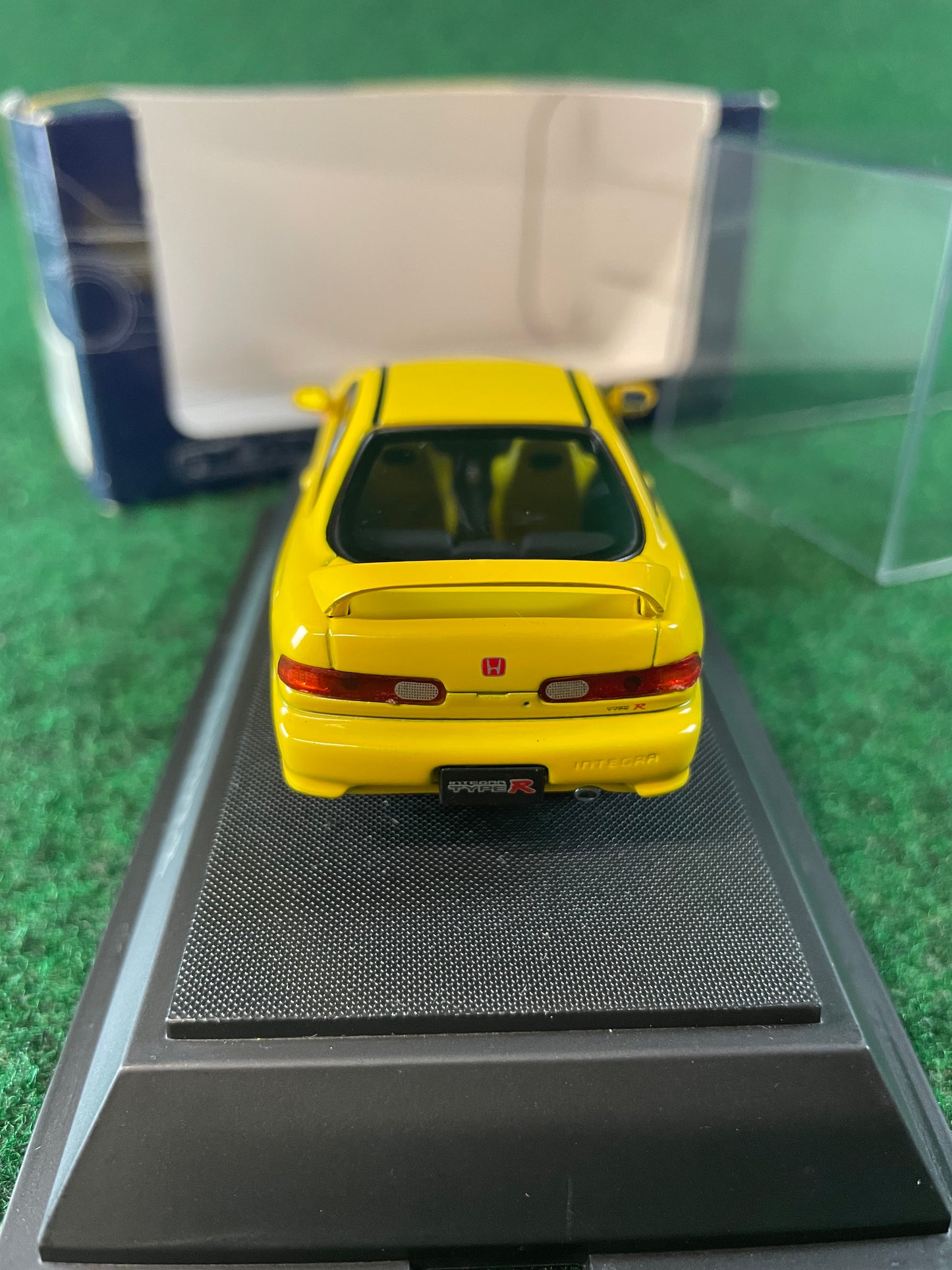 EBBRO Trendies Honda Integra Type R DC2 (Yellow) 1/43 Scale Diecast