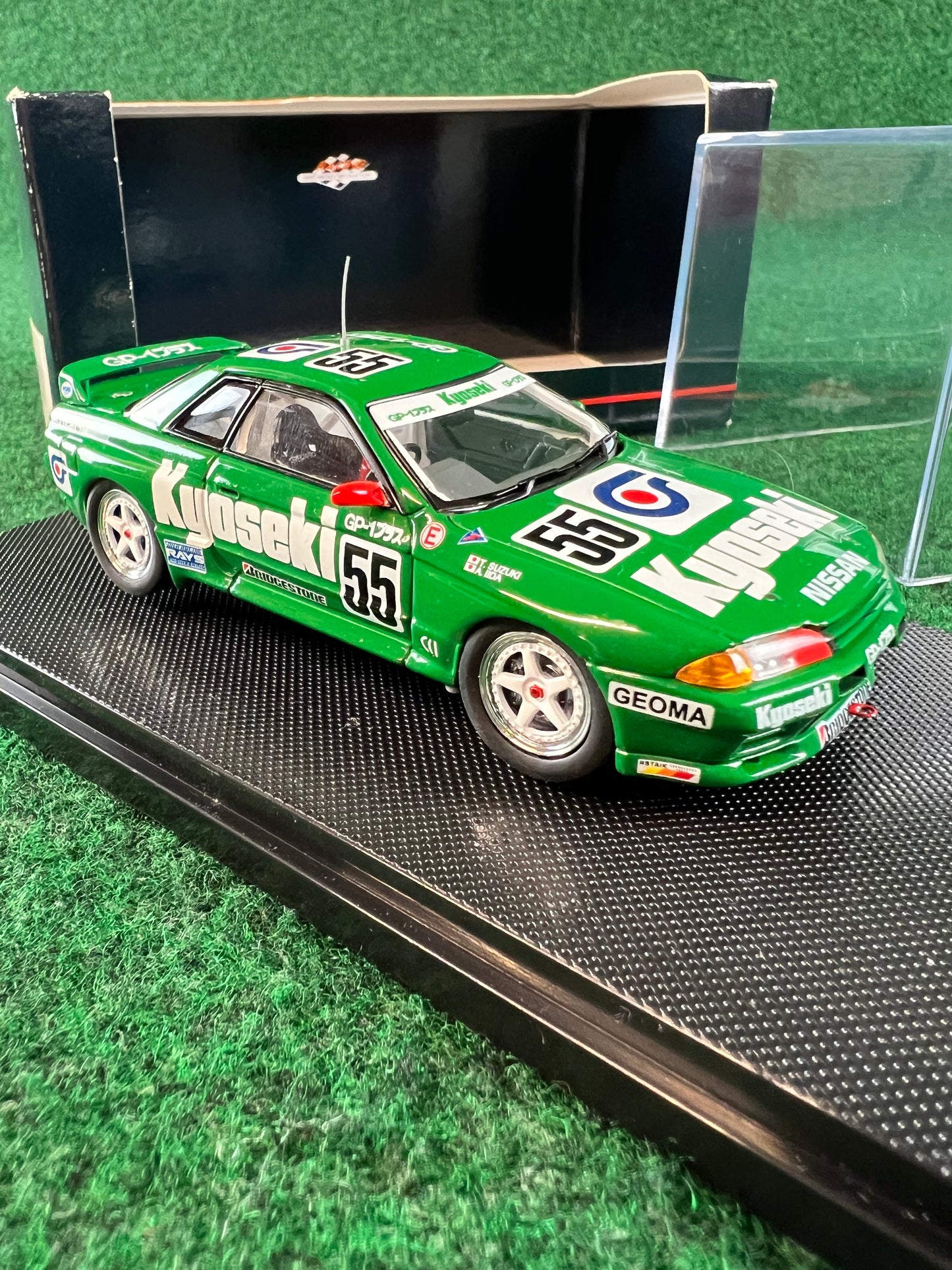 EBBRO Racing Collection Kyoseki 1993 Nissan Skyline R32 GTR 1/43 Scale Diecast