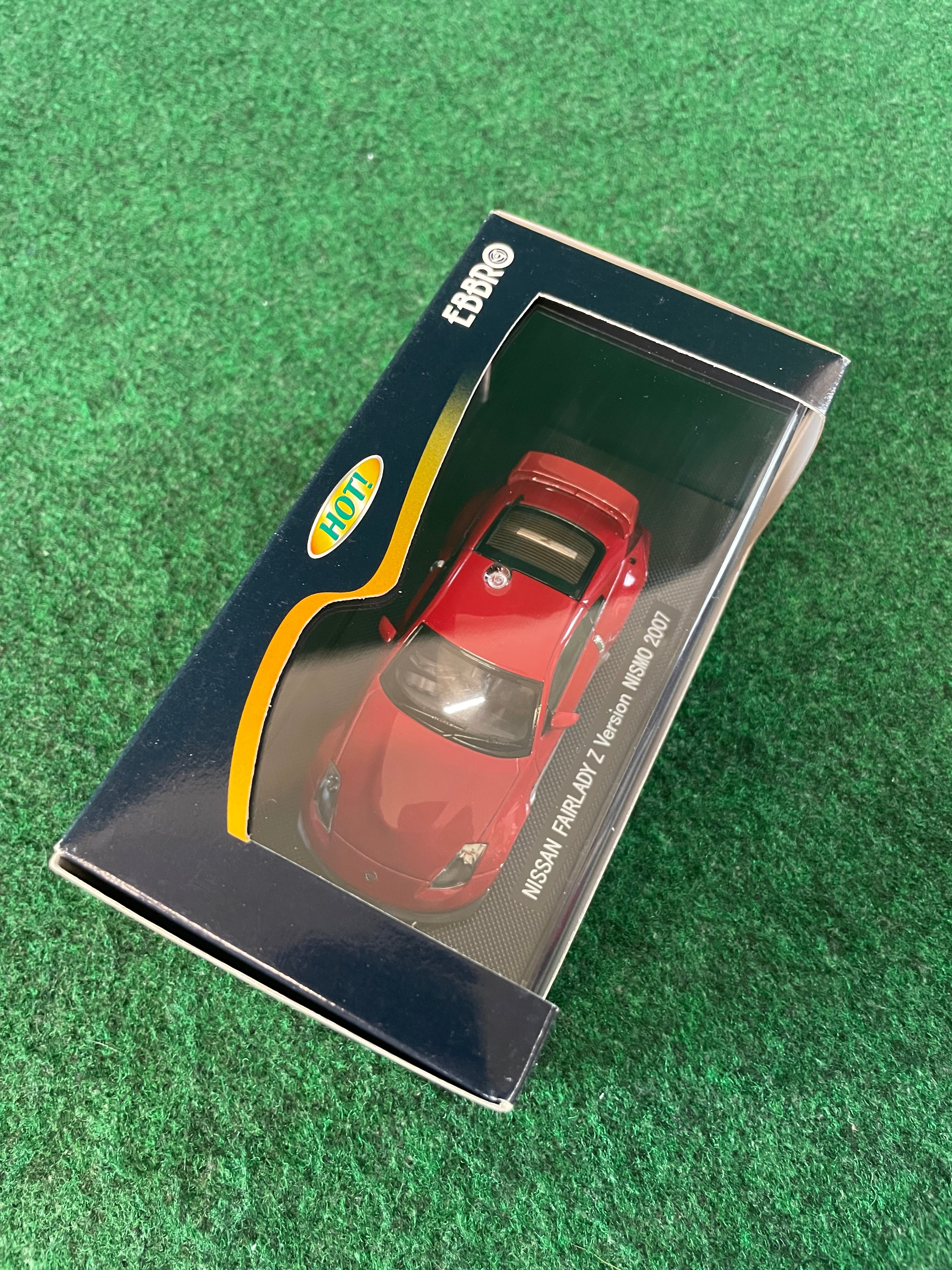 EBBRO - 2007 Nissan Fairlady Z NISMO Red 1/43 Scale Diecast
