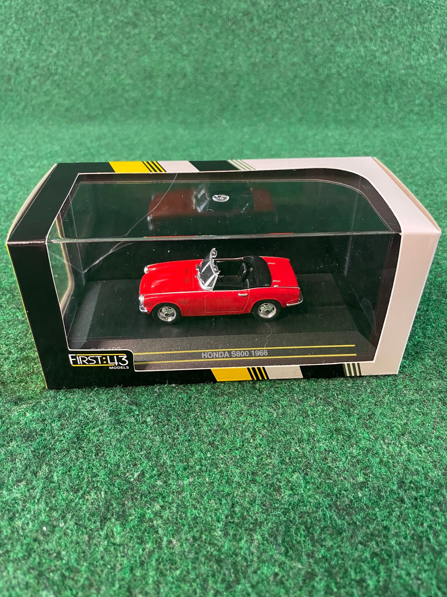 First43 Honda S800 Red Roof Open 1/43 Scale Diecast