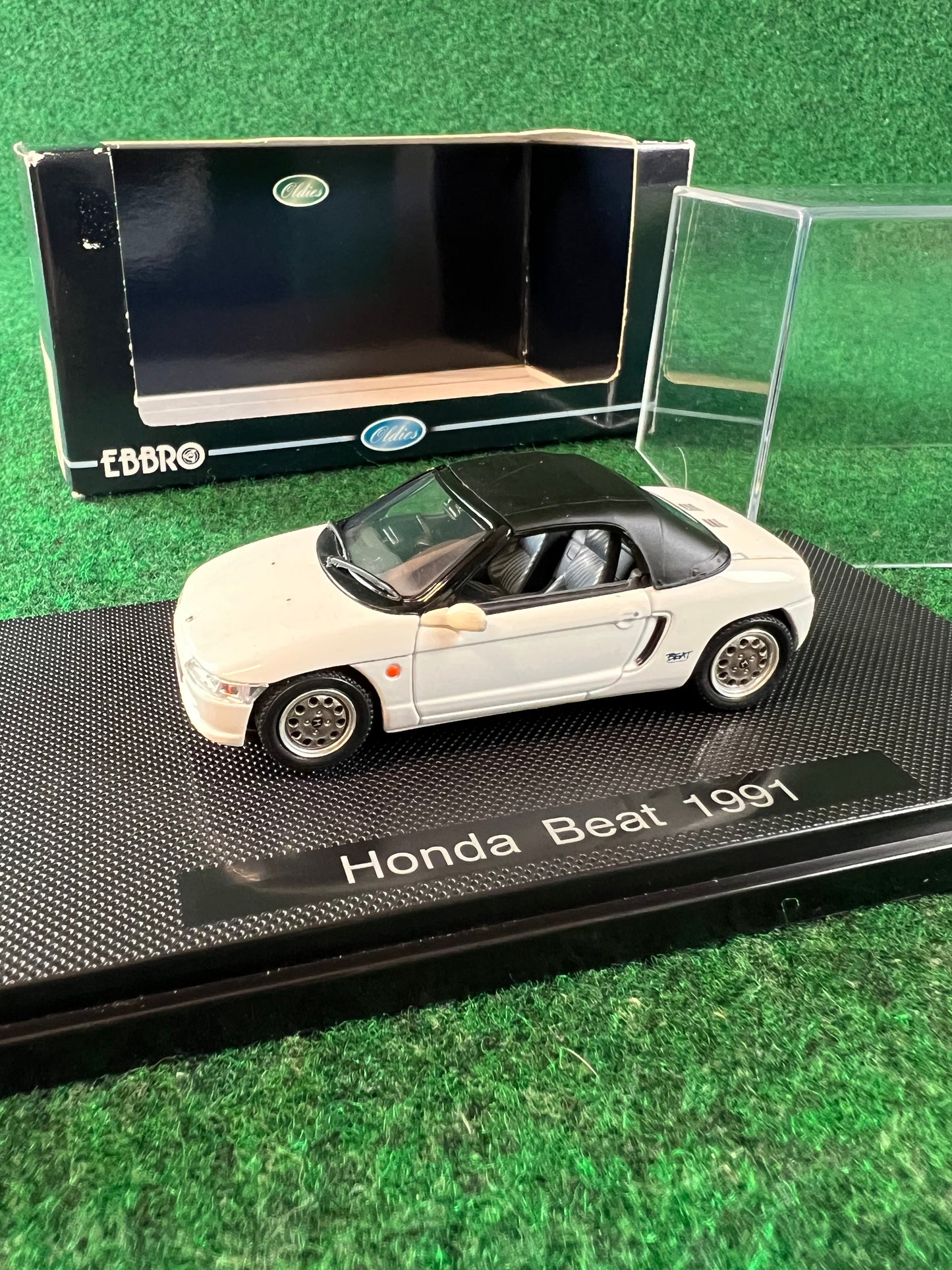 EBBRO Oldies - 1991 Honda Beat White Convertible 1/43 Scale Diecast